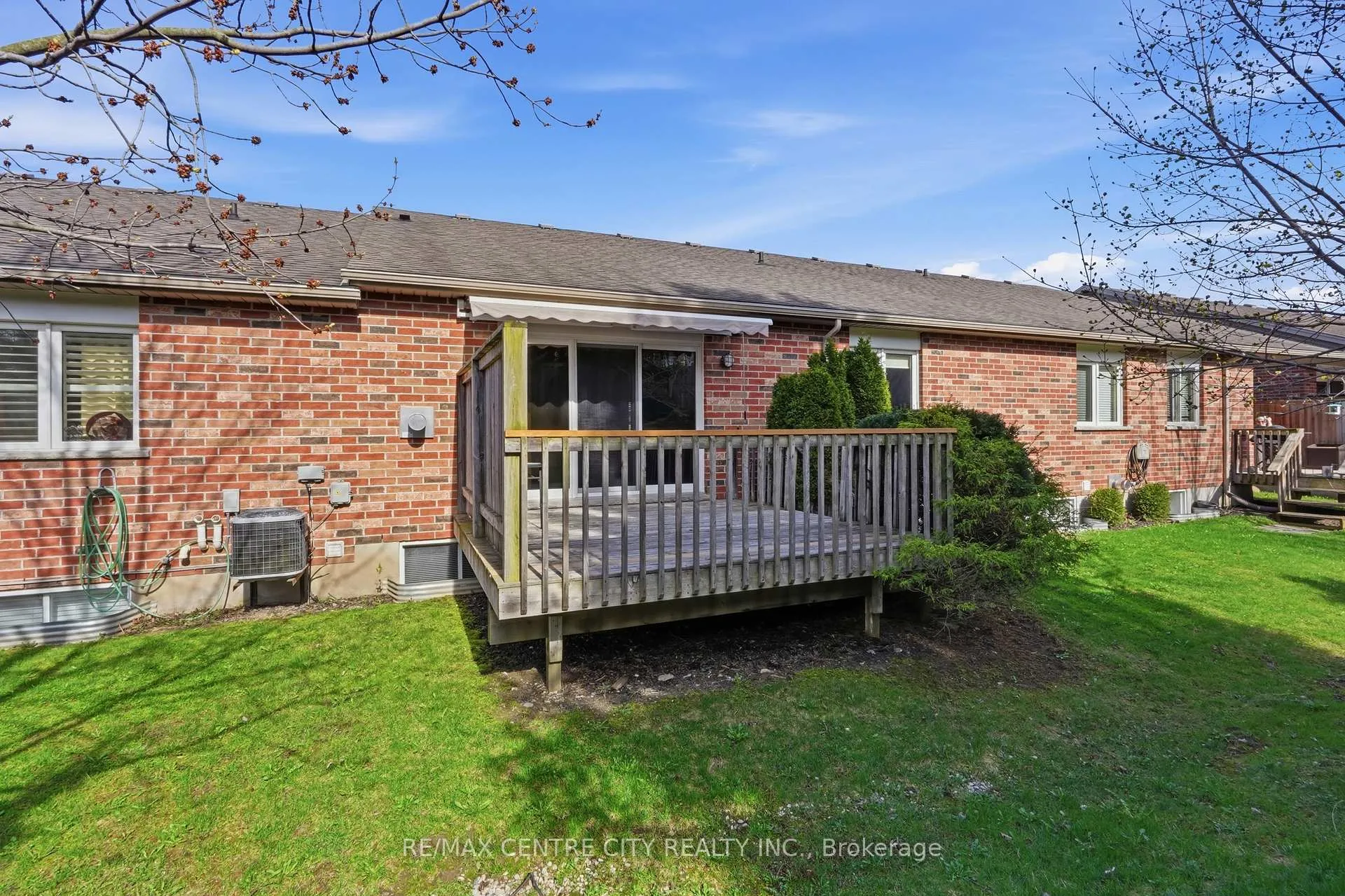 Photo 35 of Unit 21, 121 Meadowcreek Drive, Middlesex Centre, Ilderton — HOMEH