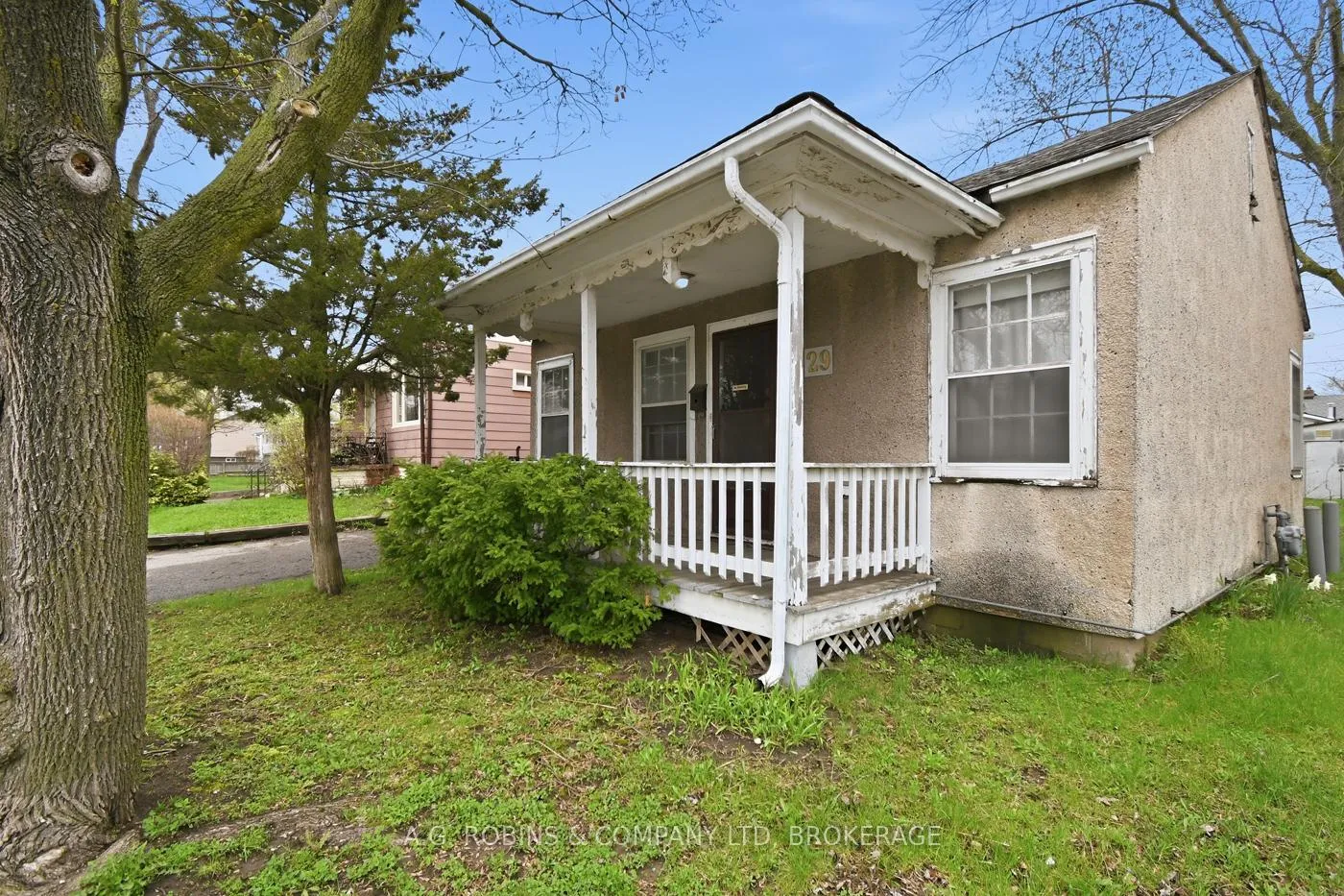 Photo 4 of 29 Mcnaughton Road, Welland, Lincoln/Crowland — HOMEH