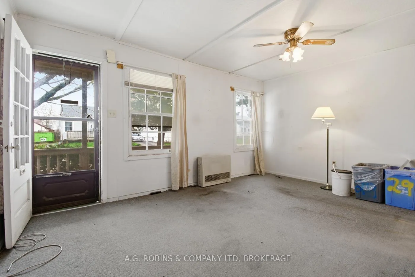 Photo 5 of 29 Mcnaughton Road, Welland, Lincoln/Crowland — HOMEH