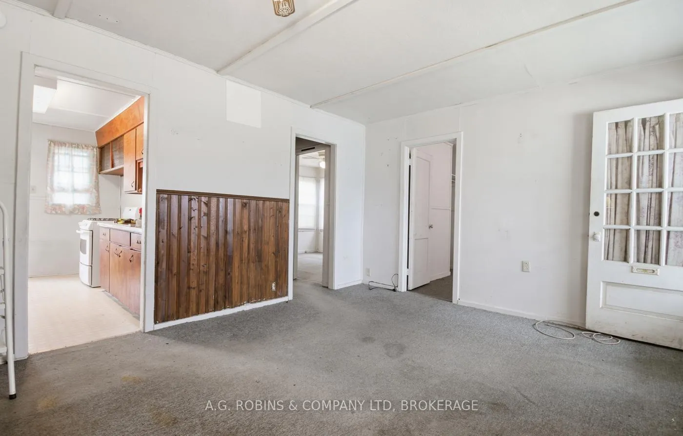 Photo 7 of 29 Mcnaughton Road, Welland, Lincoln/Crowland — HOMEH