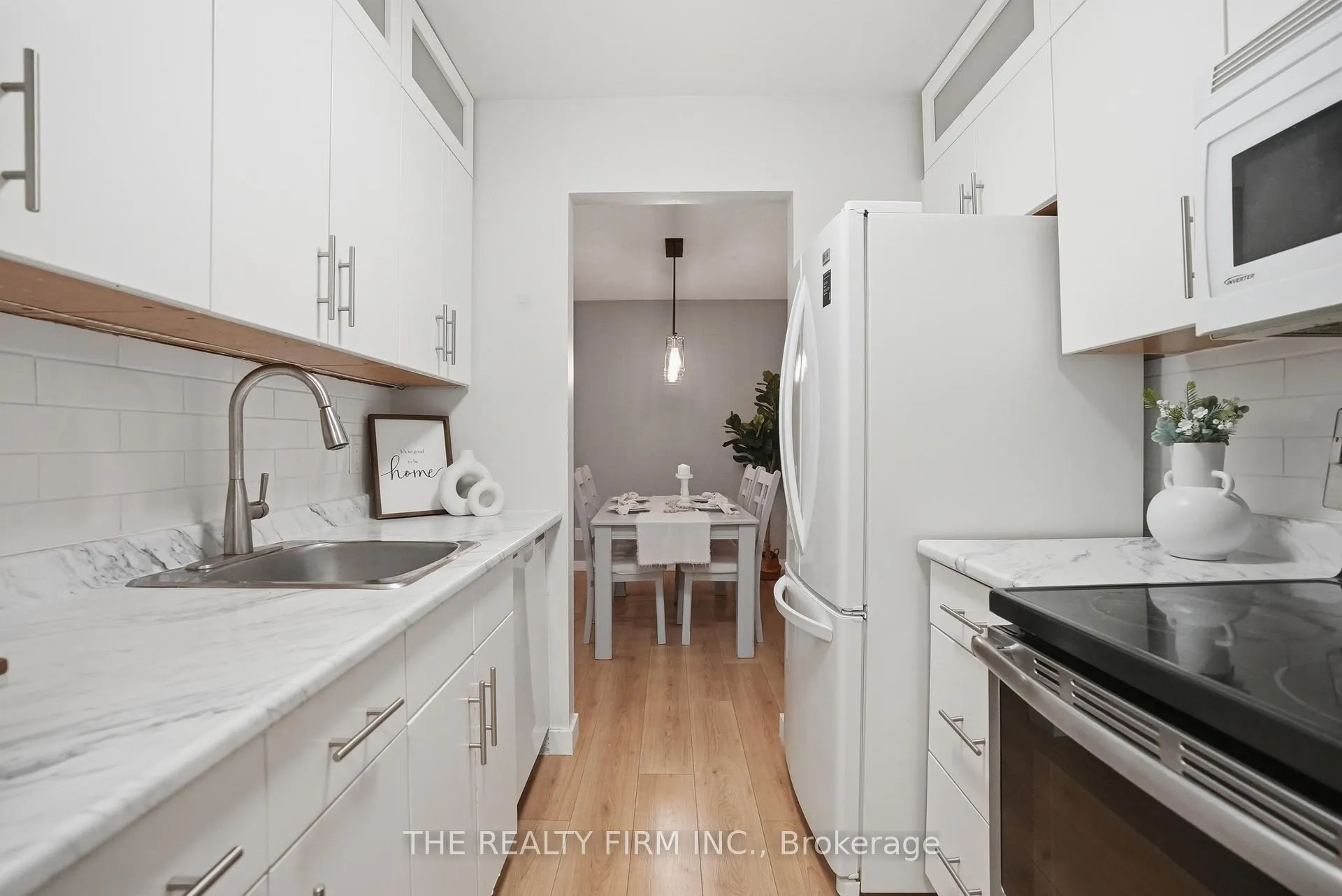 Photo 11 of Unit 310, 735 Deveron Crescent, London, South T — HOMEH