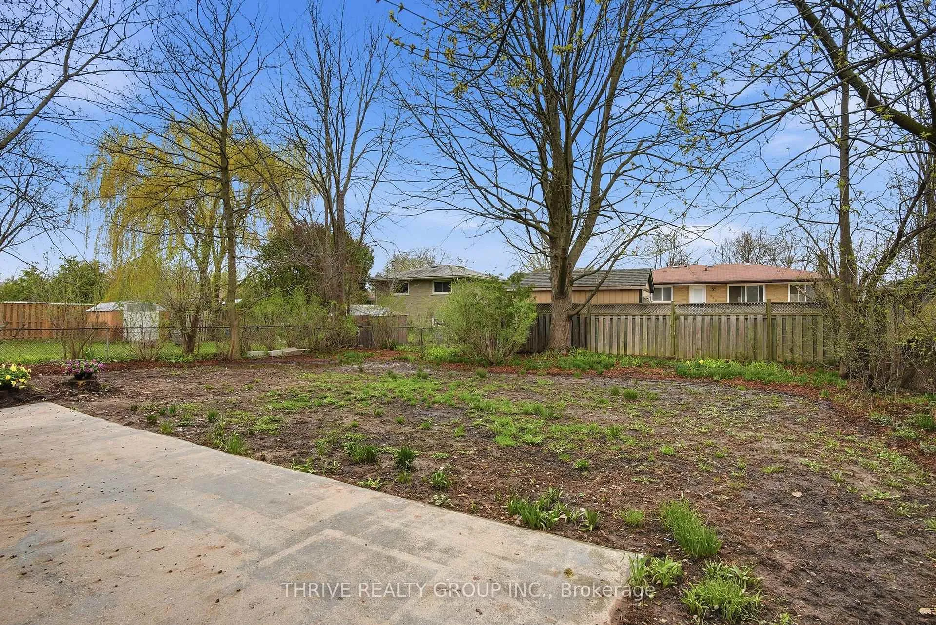 Photo 33 of 44 Mendip Crescent, London, South Y — HOMEH
