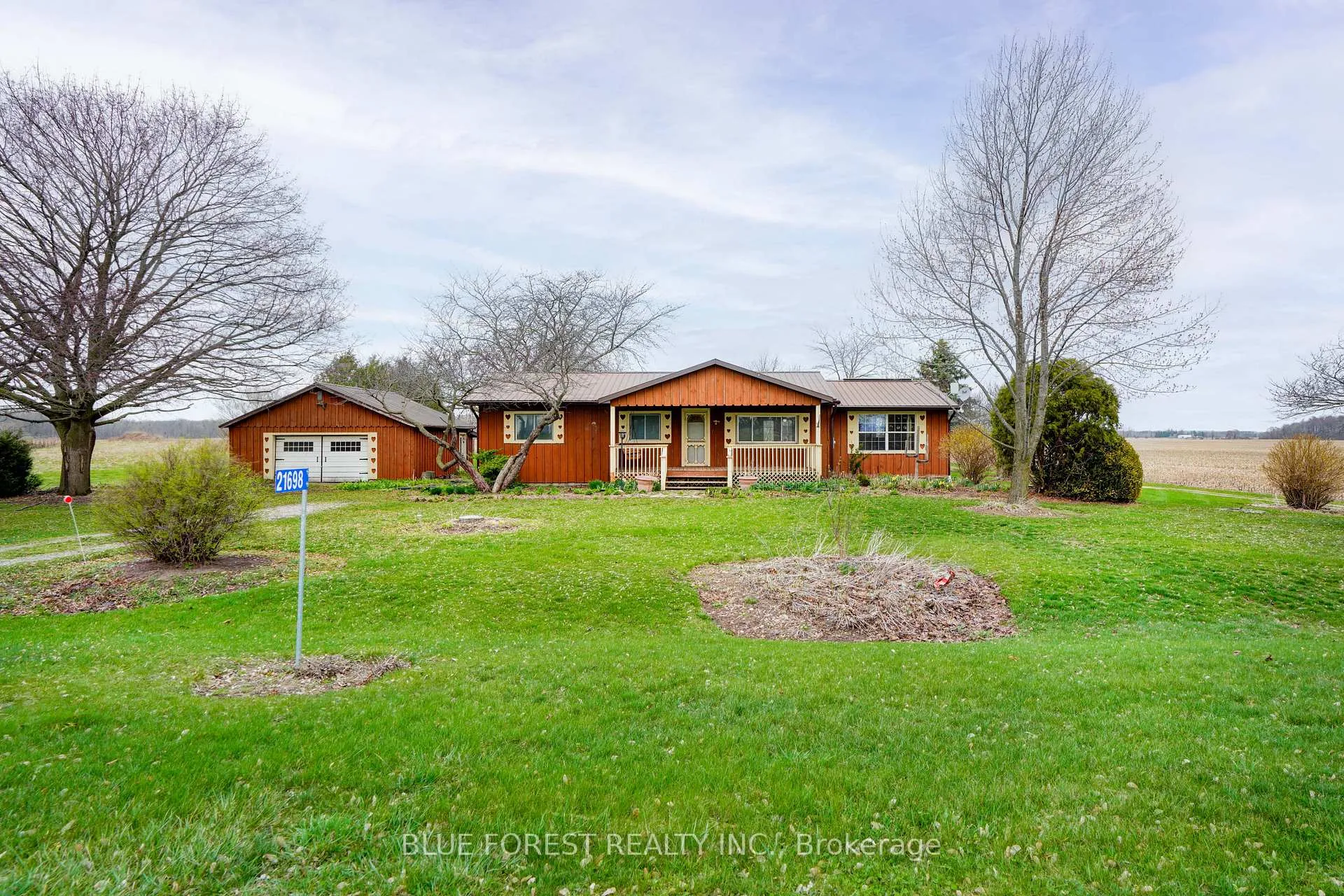 Photo 2 of 21698 Johnston Line, West Elgin, Rural West Elgin — HOMEH