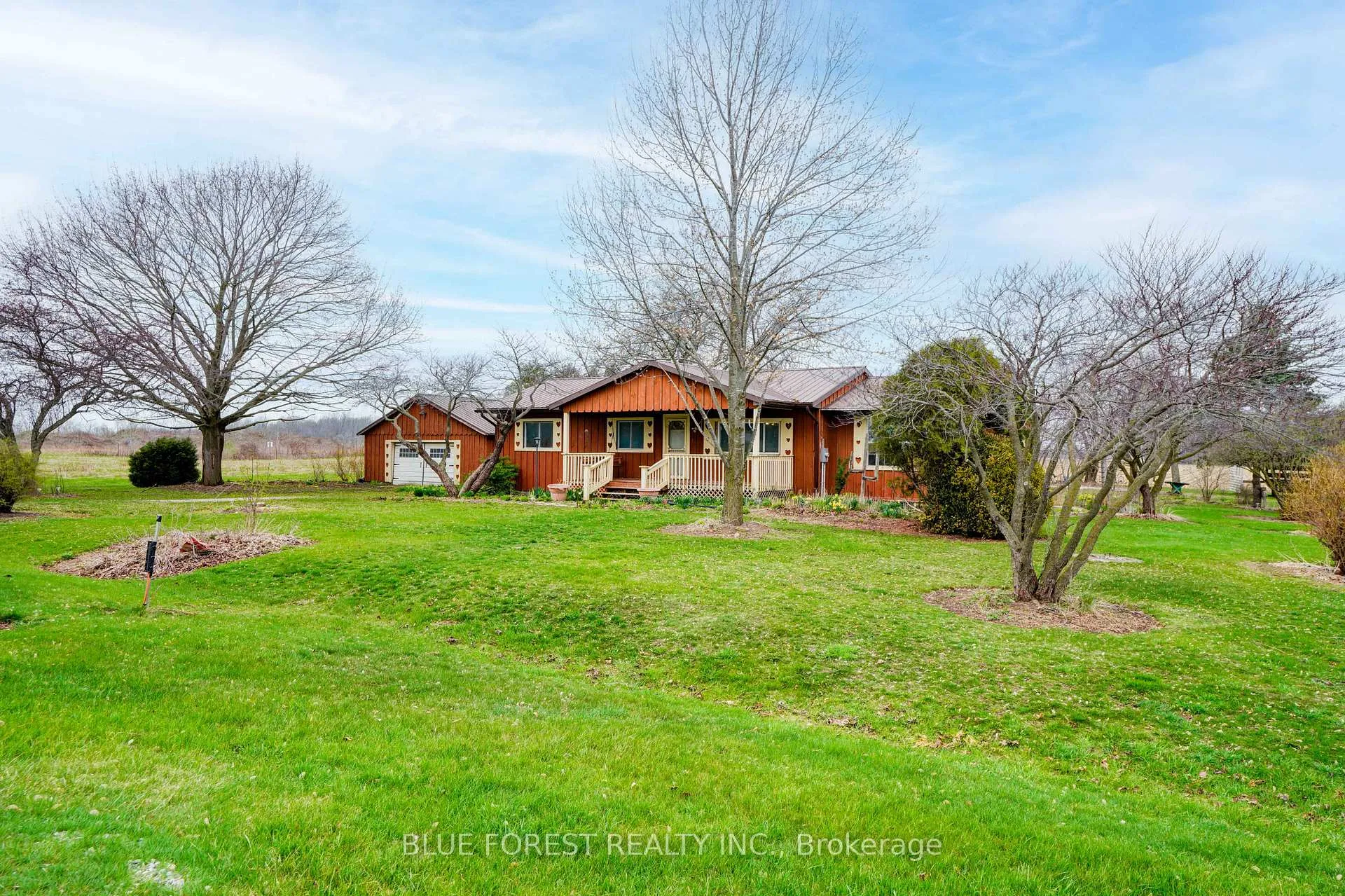 Photo 3 of 21698 Johnston Line, West Elgin, Rural West Elgin — HOMEH