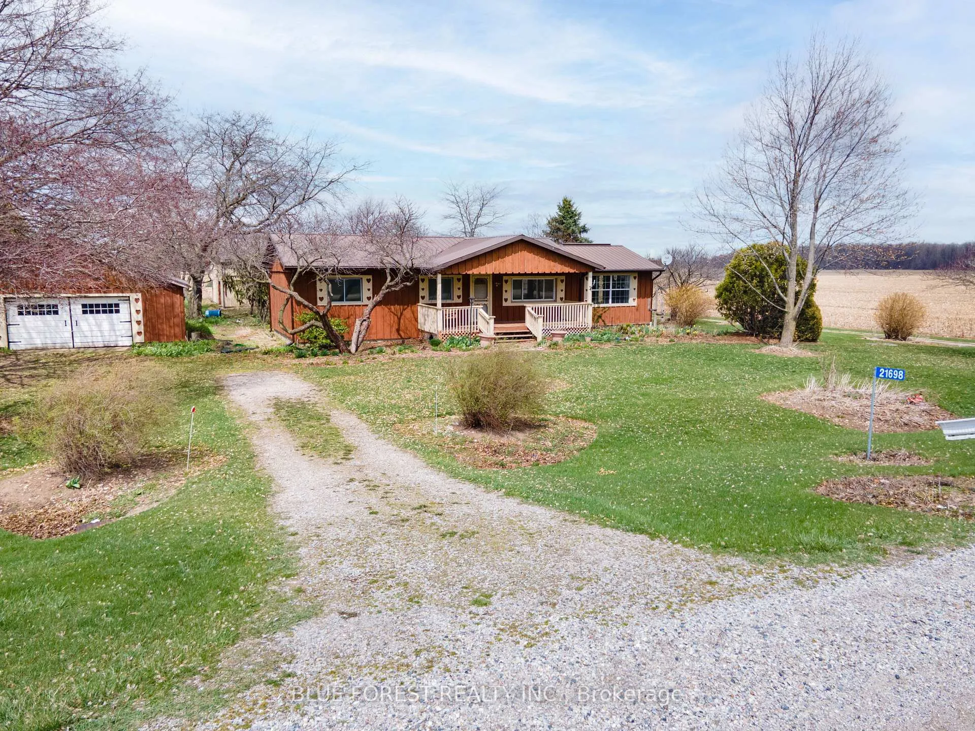 Photo 5 of 21698 Johnston Line, West Elgin, Rural West Elgin — HOMEH