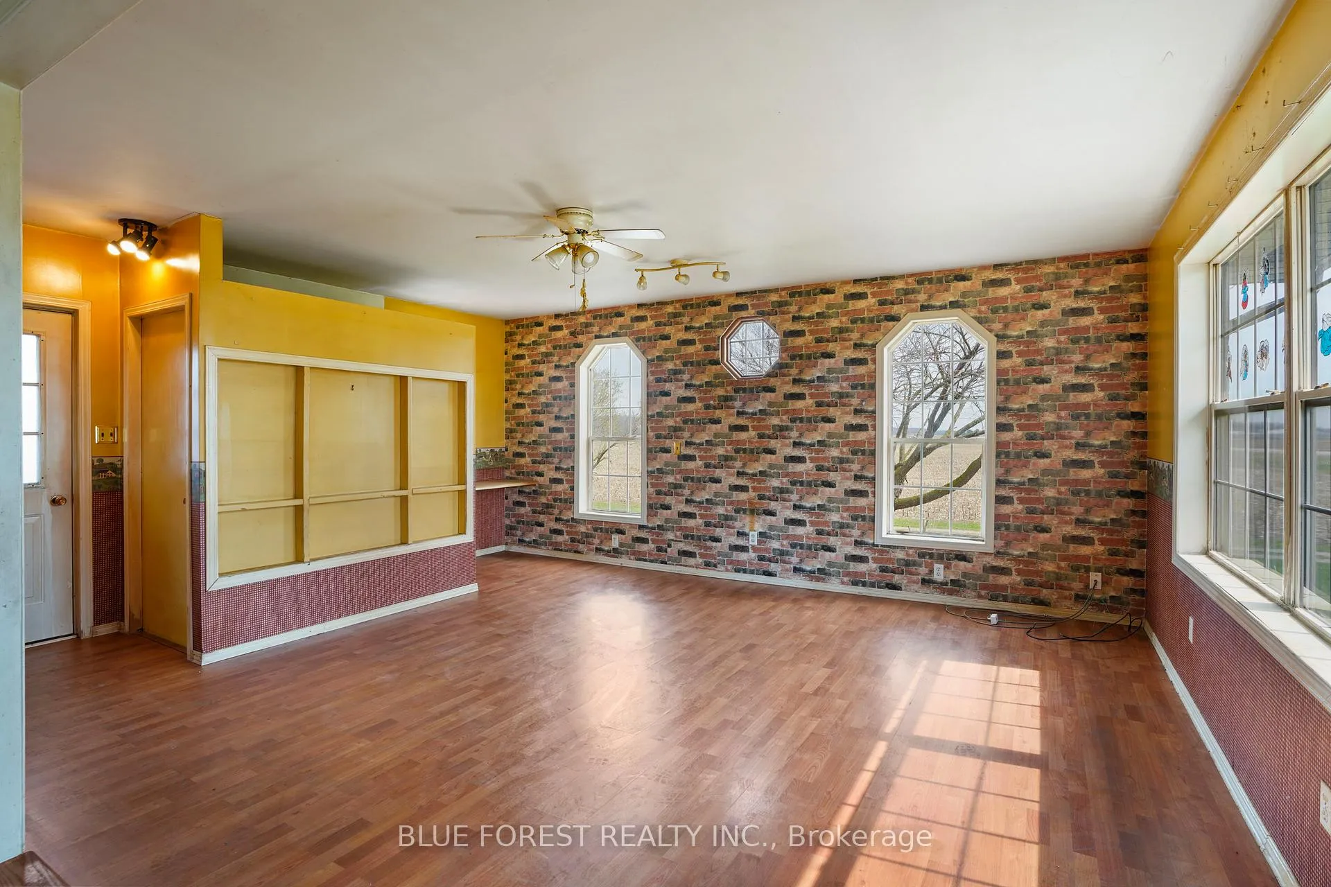 Photo 15 of 21698 Johnston Line, West Elgin, Rural West Elgin — HOMEH