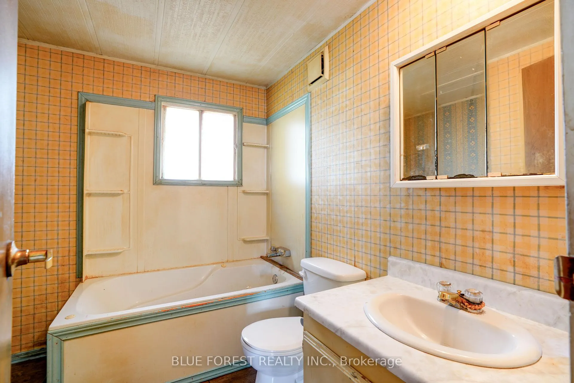 Photo 29 of 21698 Johnston Line, West Elgin, Rural West Elgin — HOMEH