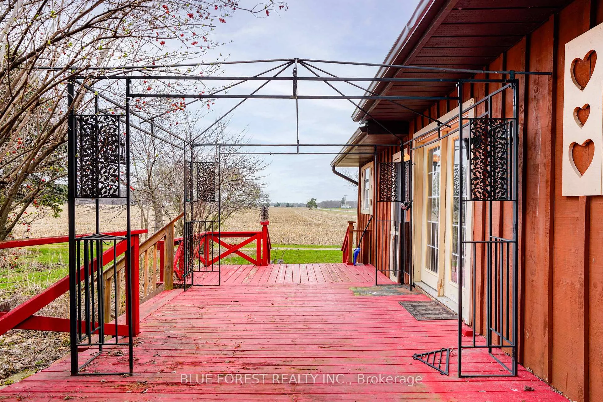 Photo 33 of 21698 Johnston Line, West Elgin, Rural West Elgin — HOMEH