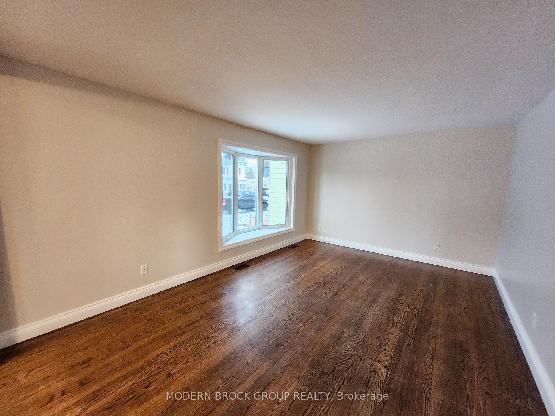 Photo 7 of 514 Middle Street W, Edwardsburgh/Cardinal, Town of Cardinal — HOMEH