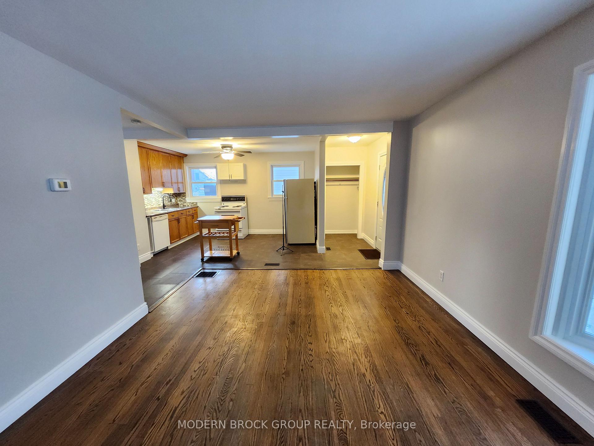 Photo 10 of 514 Middle Street W, Edwardsburgh/Cardinal, Town of Cardinal — HOMEH