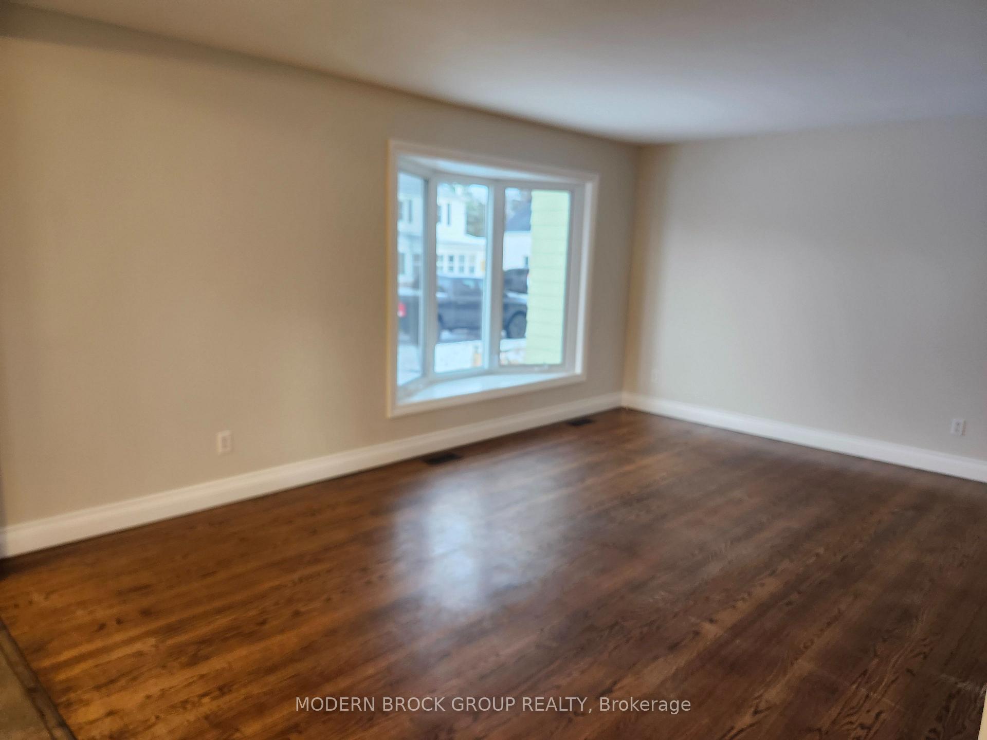 Photo 11 of 514 Middle Street W, Edwardsburgh/Cardinal, Town of Cardinal — HOMEH