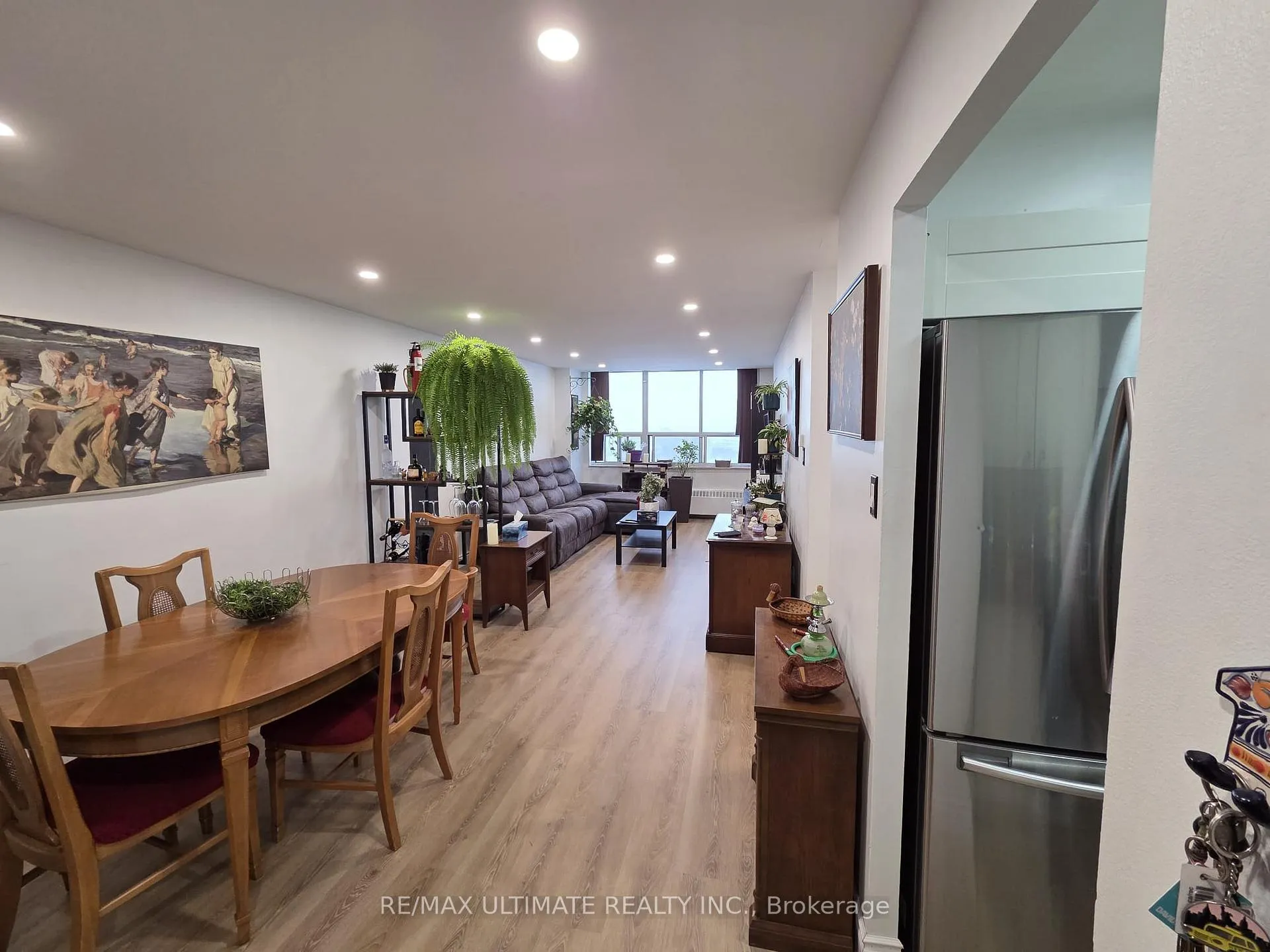 Photo 5 of Unit 2305, 390 Dixon Road, Etobicoke, Kingsview Village-The Westway — HOMEH