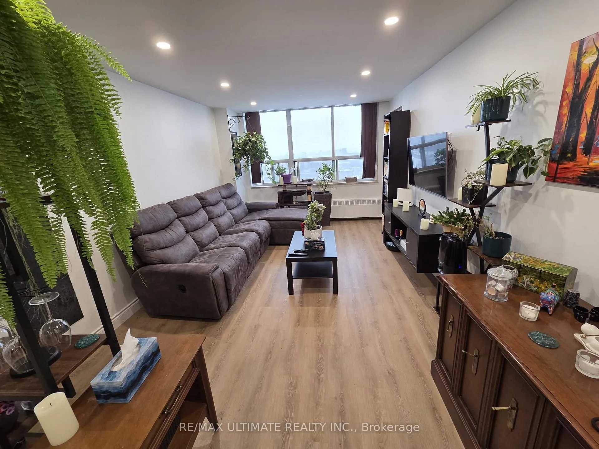 Photo 6 of Unit 2305, 390 Dixon Road, Etobicoke, Kingsview Village-The Westway — HOMEH