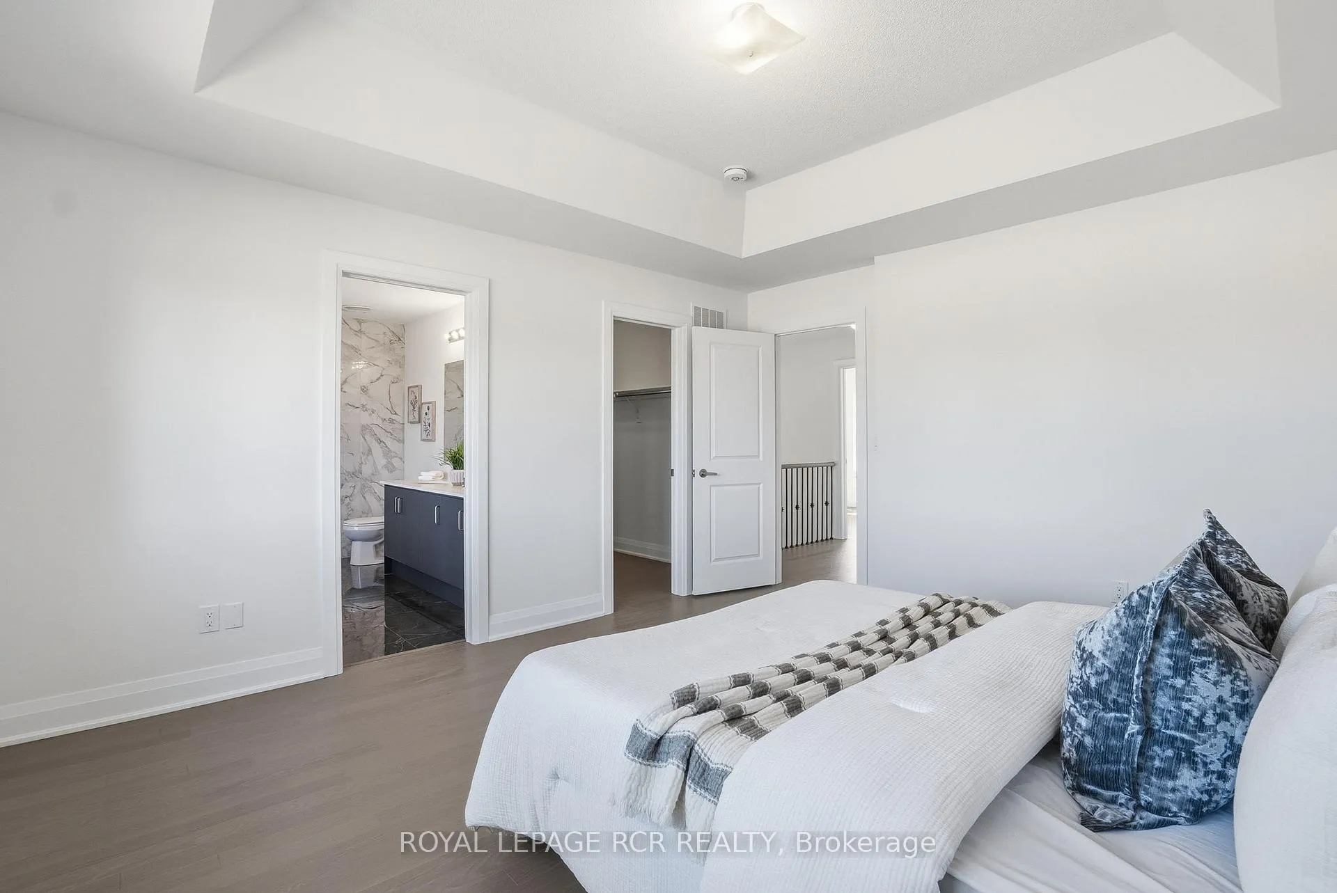 Photo 22 of 1350 Davis Loop, Innisfil, Lefroy — HOMEH
