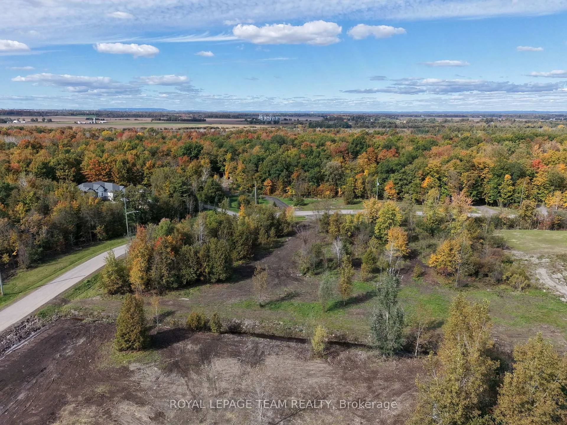 Photo 8 of 8074 Adam Baker Way, Ottawa, Osgoode Twp North of Reg Rd 6 — HOMEH