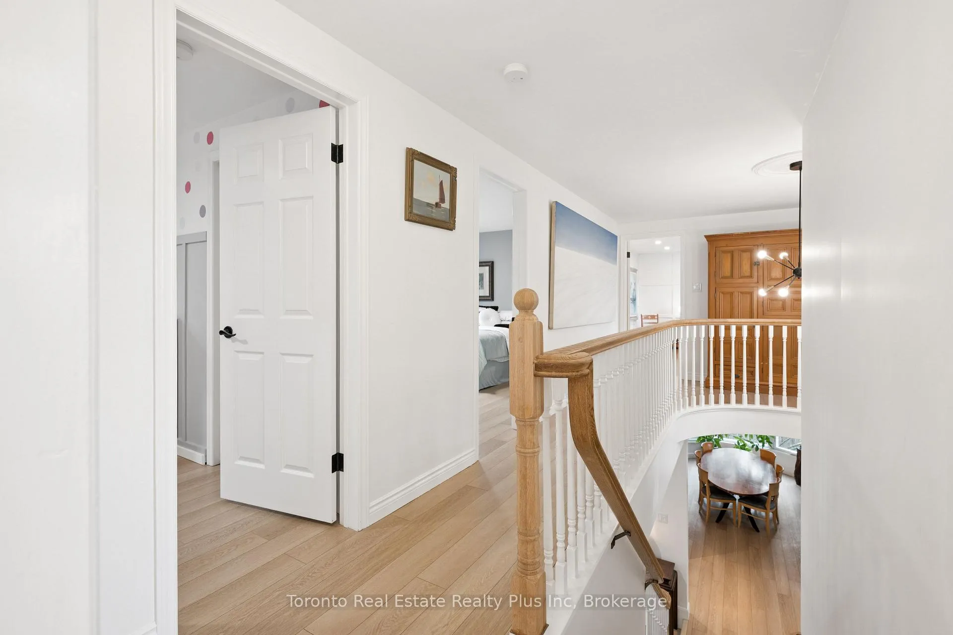Photo 24 of 450 Winchester Drive, Waterloo — HOMEH