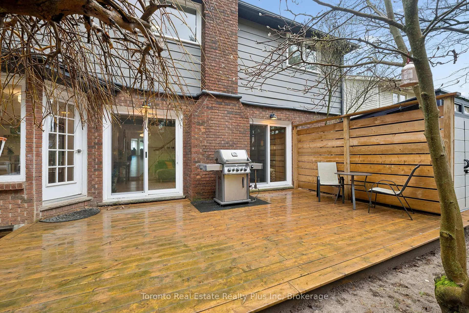 Photo 45 of 450 Winchester Drive, Waterloo — HOMEH