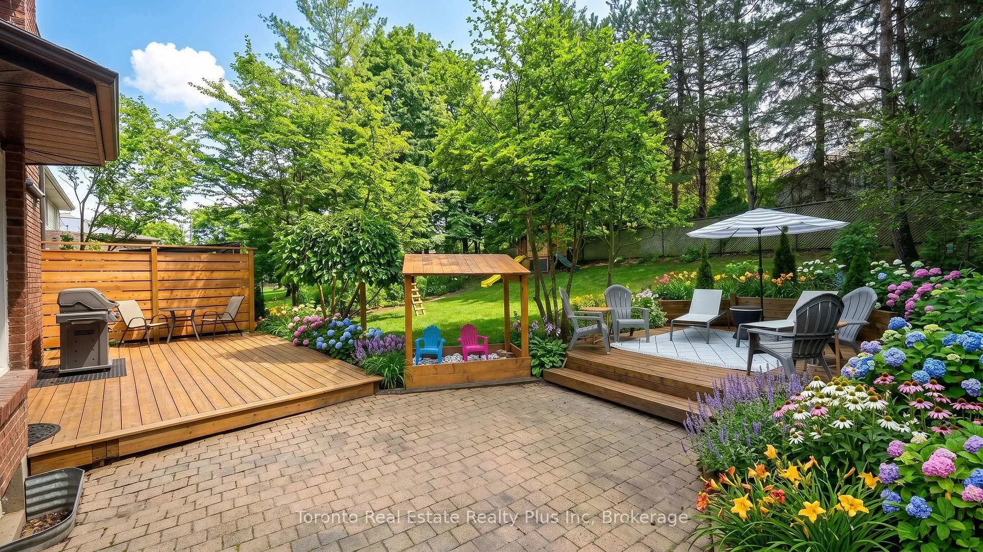 Photo 49 of 450 Winchester Drive, Waterloo — HOMEH