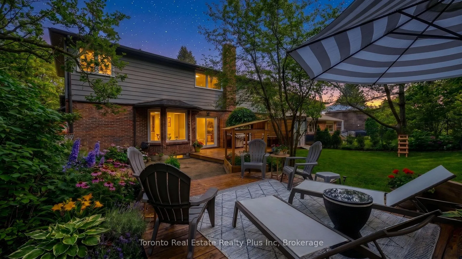 Photo 50 of 450 Winchester Drive, Waterloo — HOMEH