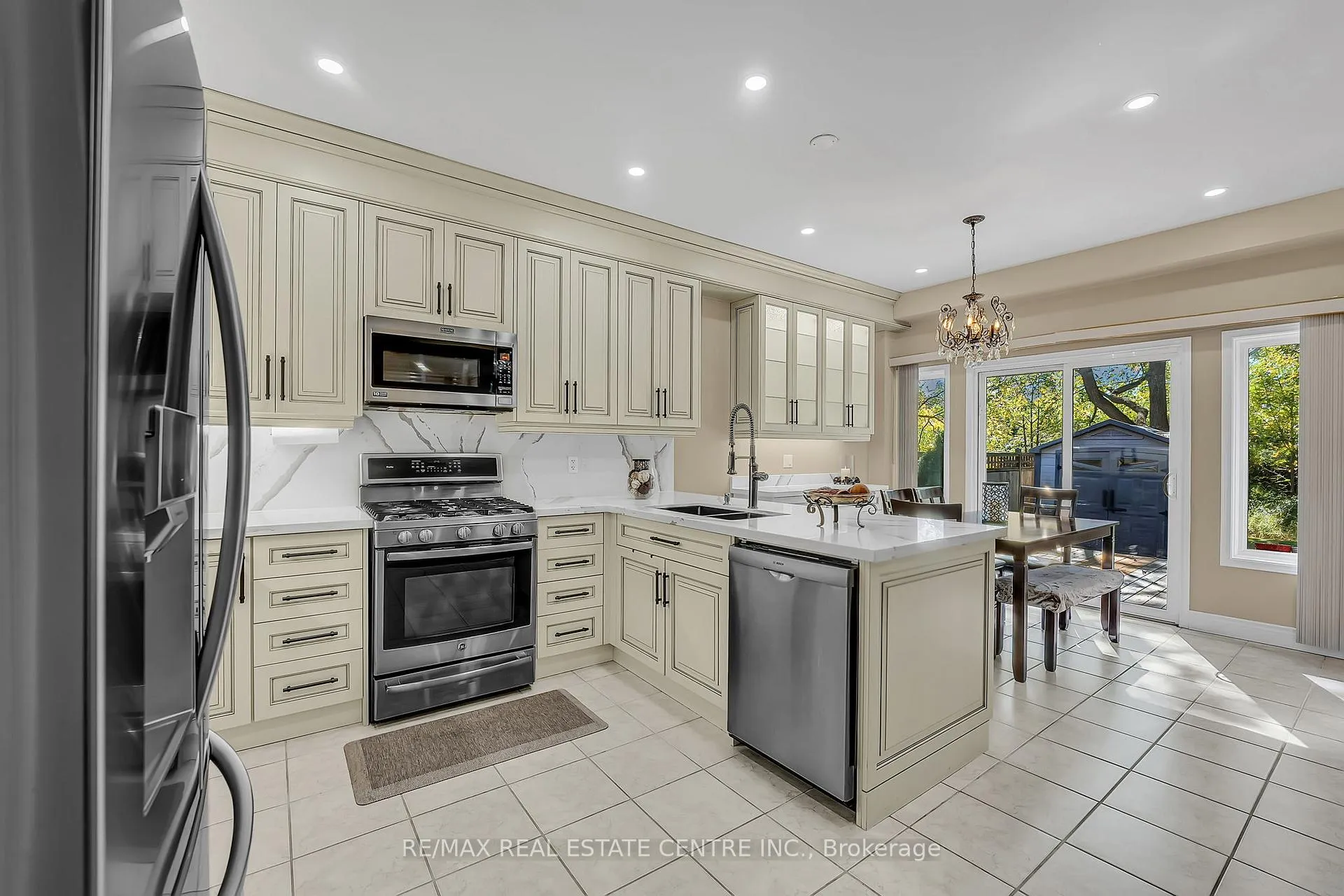 Photo 11 of 35 Pantano Drive, Hamilton, Sheldon — HOMEH