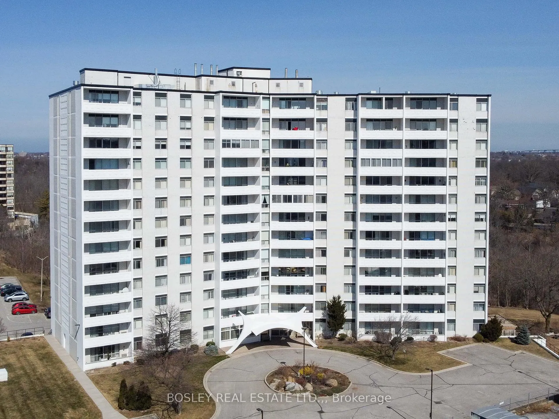 Photo 1 of Unit 8, 15 Towering Heights Boulevard, St. Catharines, Glendale/Glenridge — HOMEH