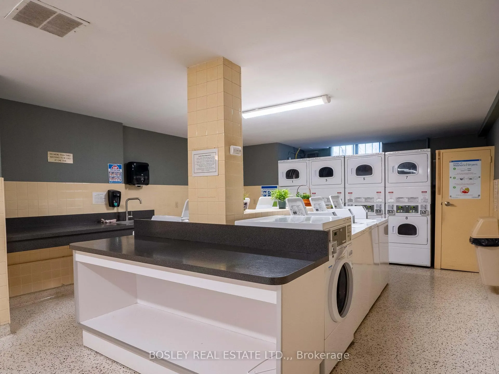 Photo 22 of Unit 8, 15 Towering Heights Boulevard, St. Catharines, Glendale/Glenridge — HOMEH