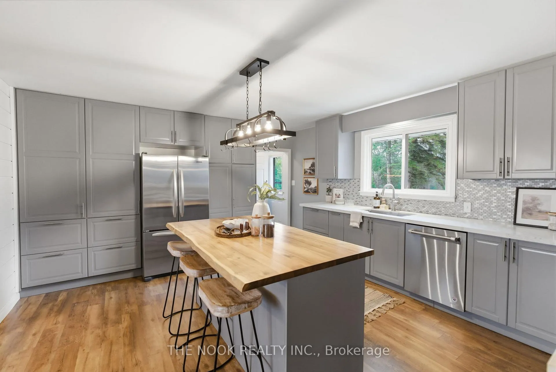 Photo 7 of 3824 Trulls Road, Clarington, Courtice — HOMEH