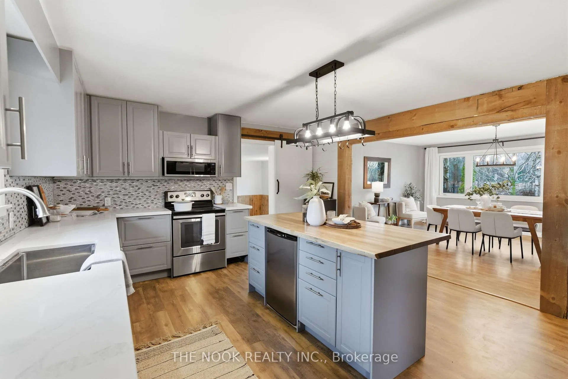 Photo 10 of 3824 Trulls Road, Clarington, Courtice — HOMEH