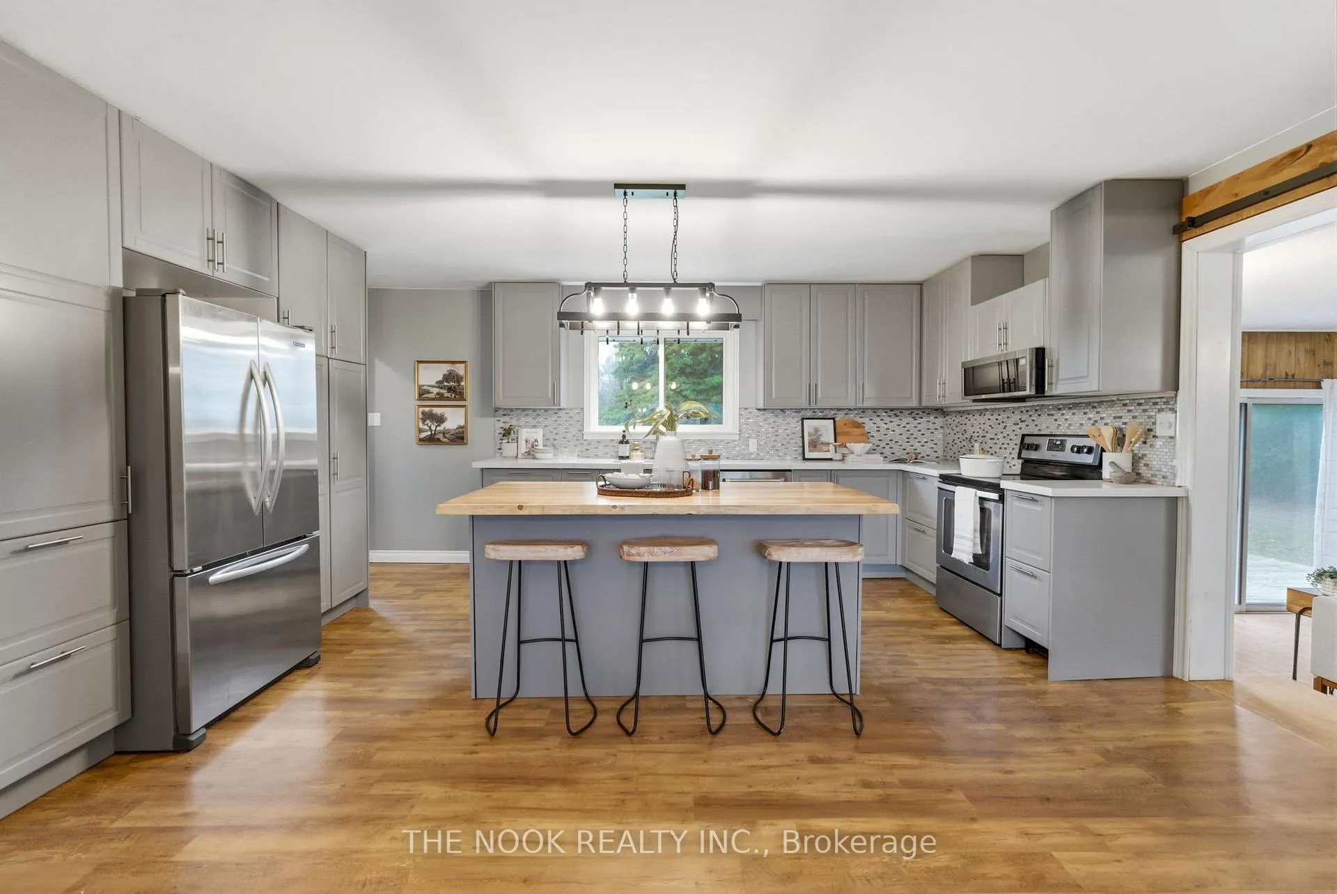 Photo 11 of 3824 Trulls Road, Clarington, Courtice — HOMEH