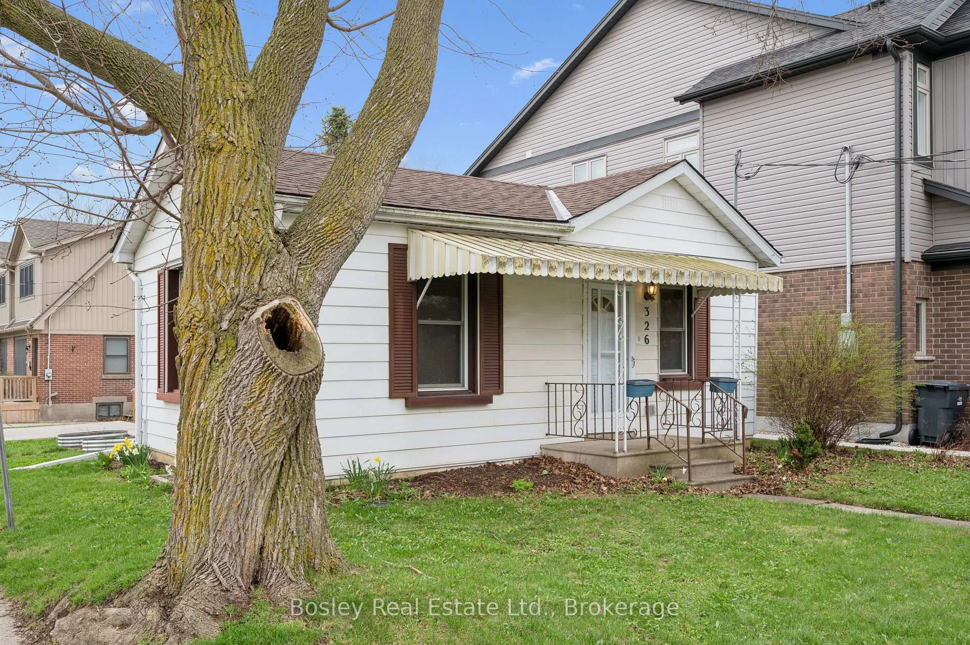 Photo 4 of 326 Exhibition Street, Guelph, Exhibition Park — HOMEH