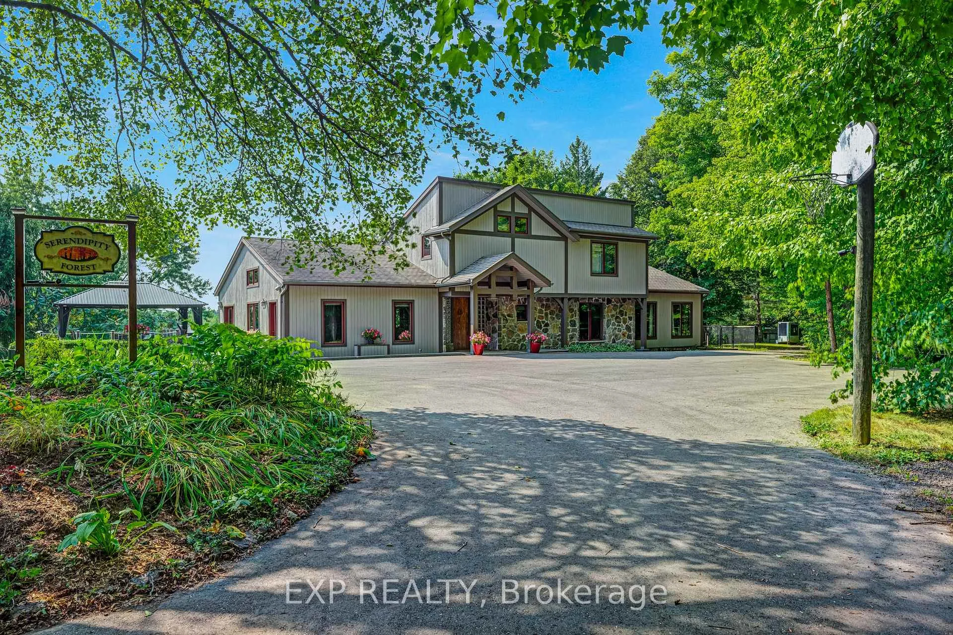 Photo 4 of 18340 Bathurst Street, King, Rural King — HOMEH
