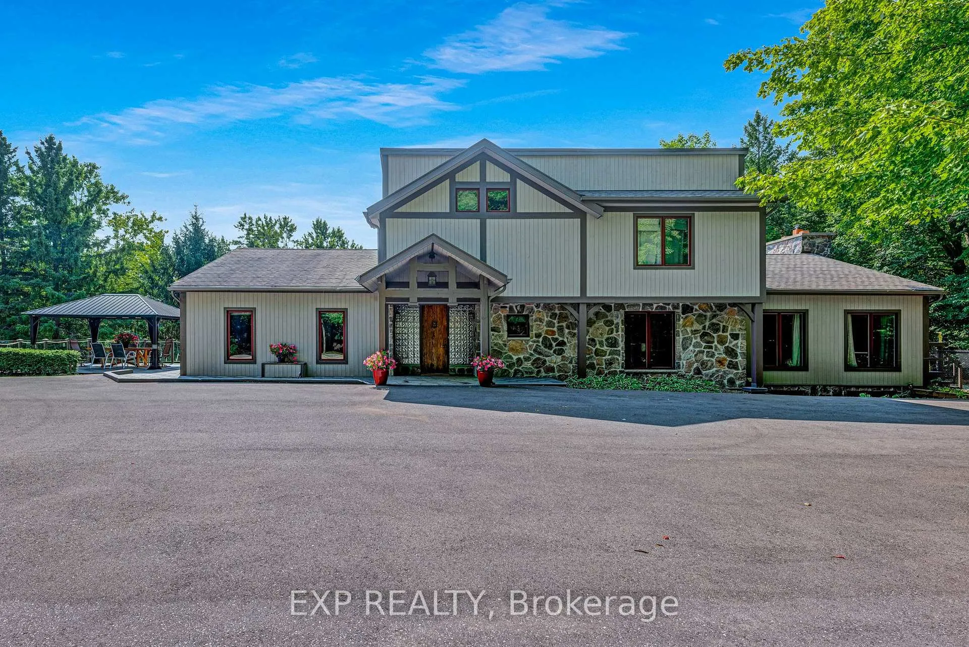 Photo 5 of 18340 Bathurst Street, King, Rural King — HOMEH