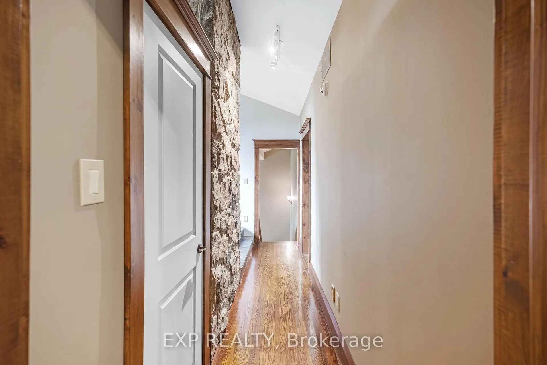 Photo 34 of 18340 Bathurst Street, King, Rural King — HOMEH