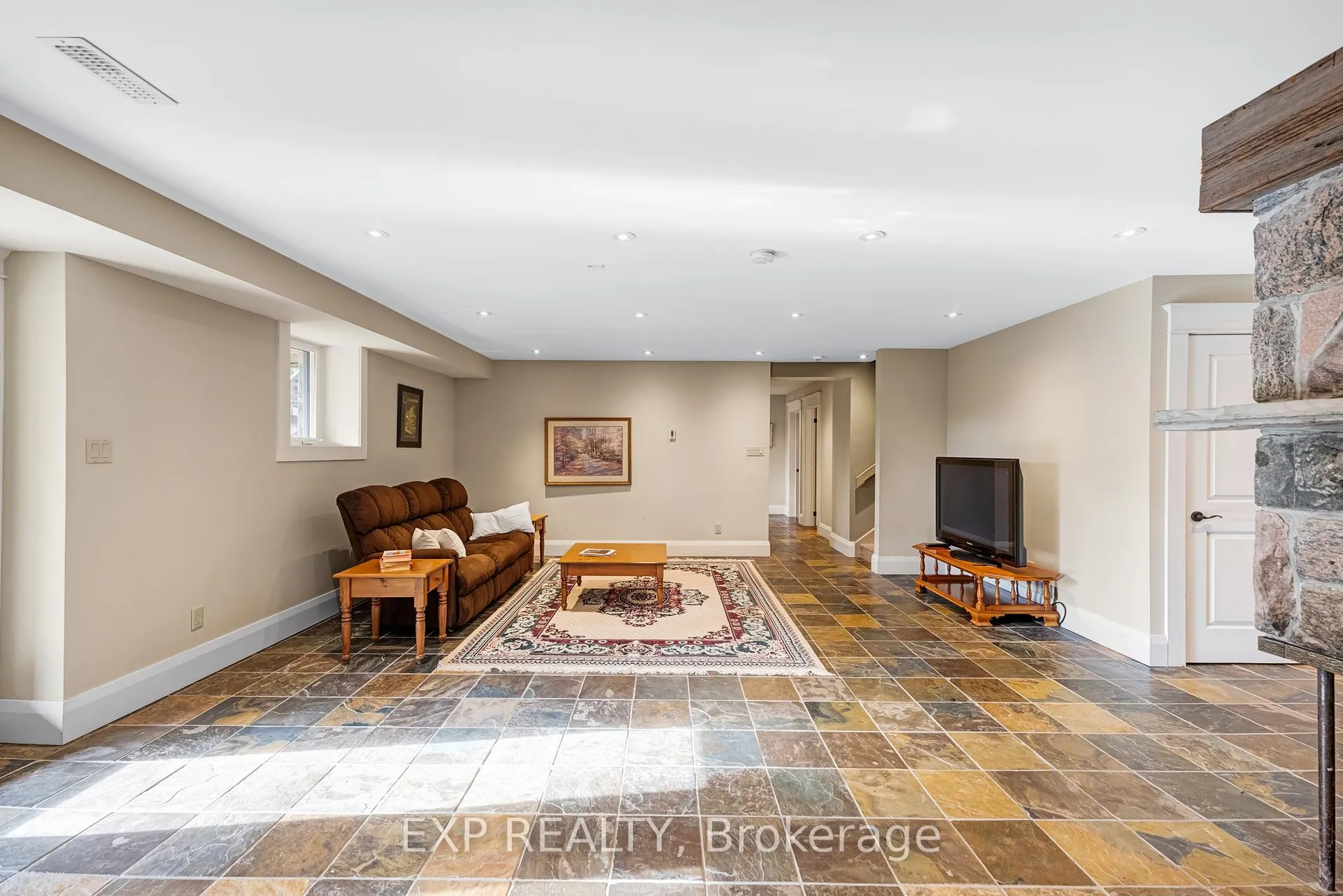 Photo 37 of 18340 Bathurst Street, King, Rural King — HOMEH