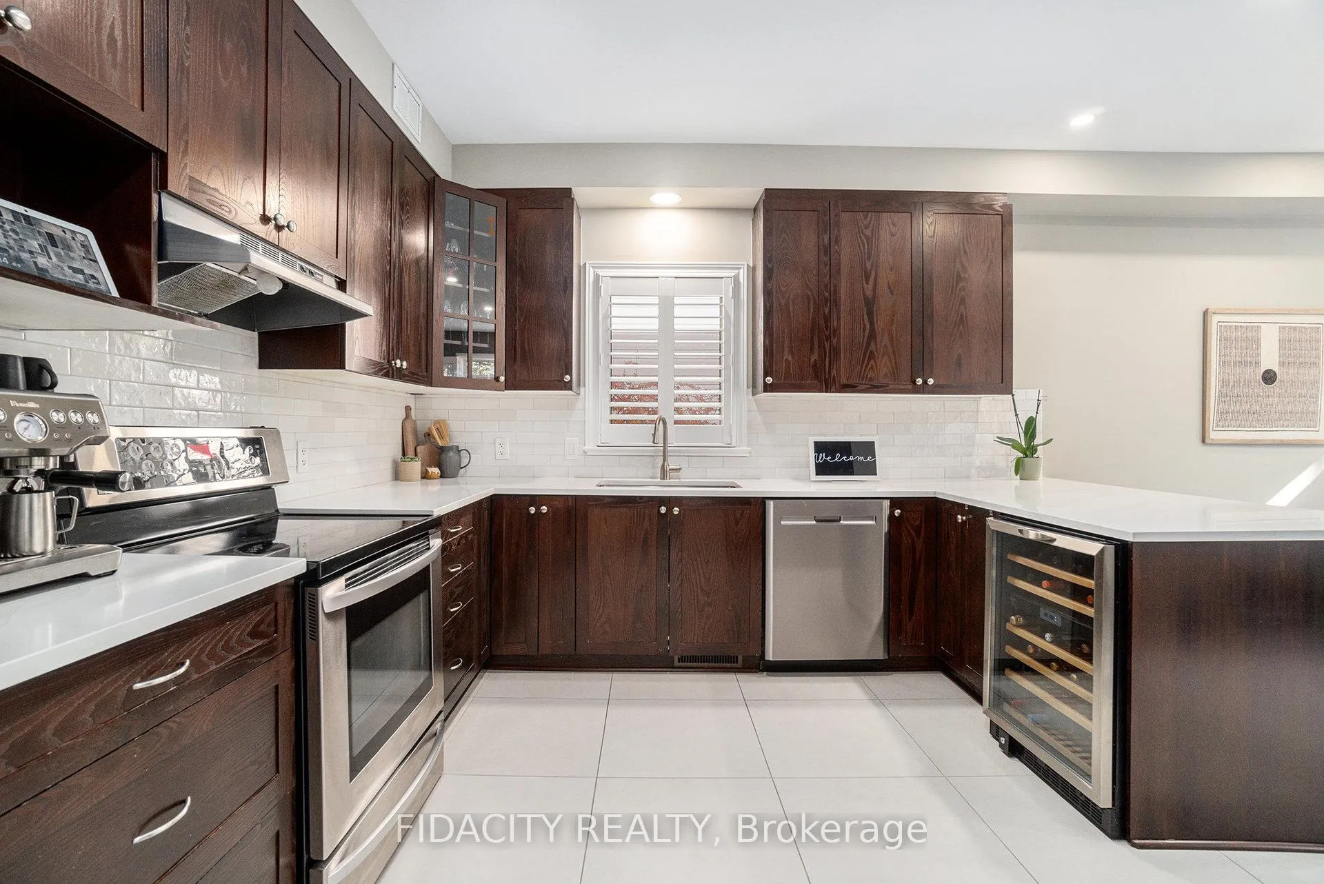 Photo 10 of 121 Bandelier Way, Ottawa, Stittsville (North) — HOMEH