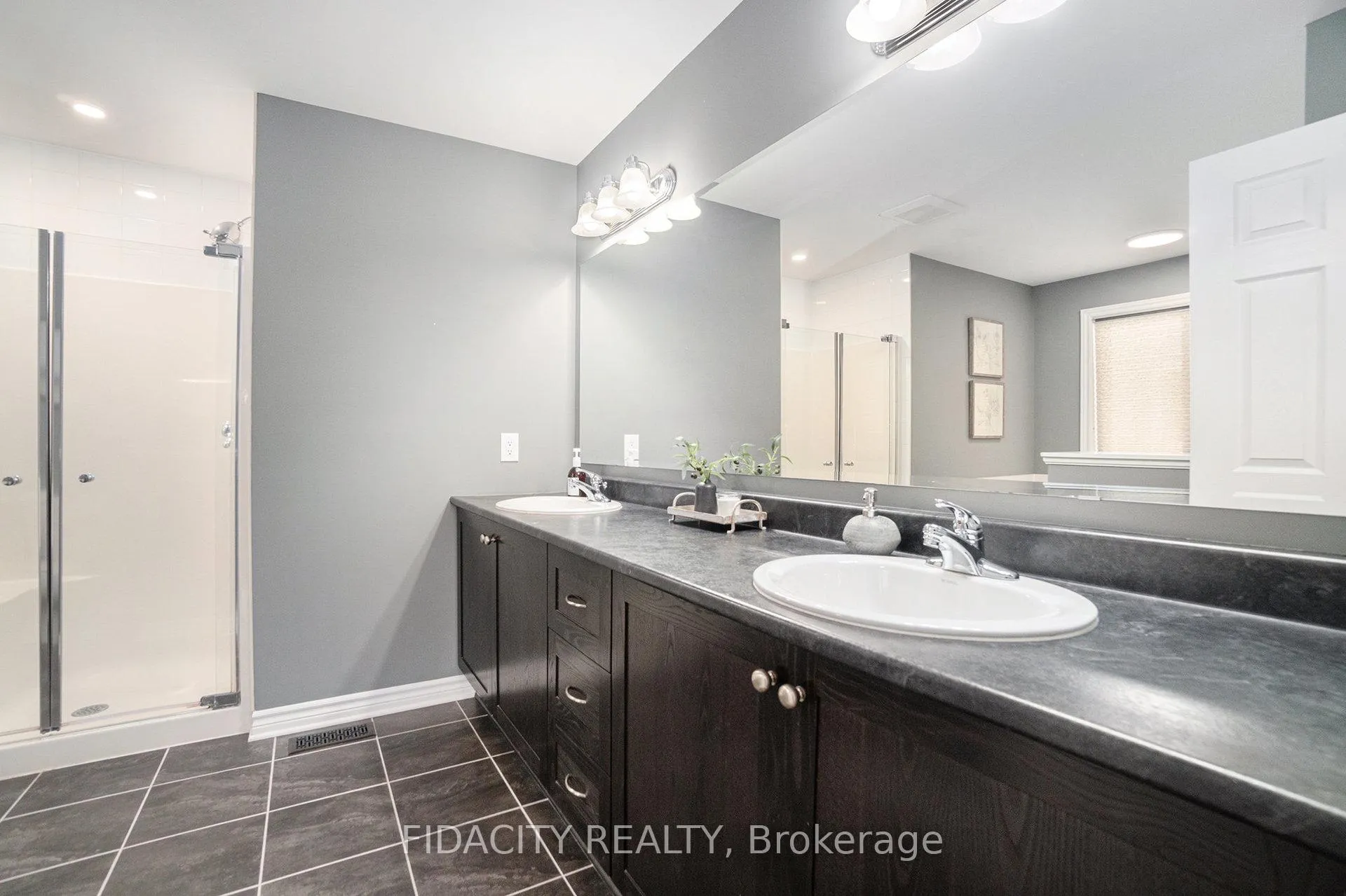 Photo 17 of 121 Bandelier Way, Ottawa, Stittsville (North) — HOMEH