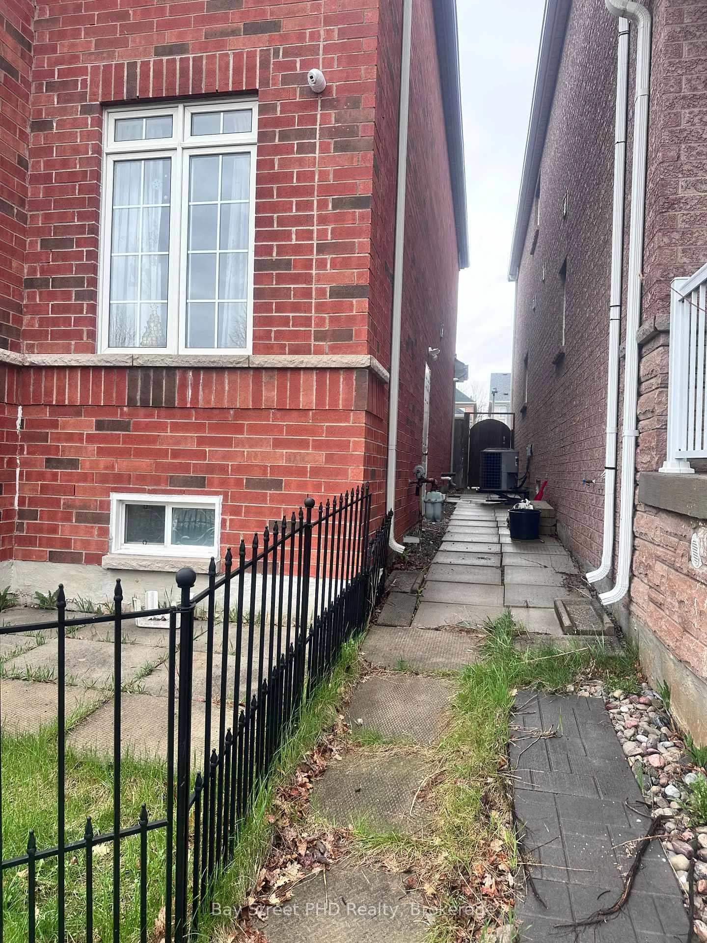 Photo 3 of Unit BSMT2, 28 West Normandy Drive, Markham, Cornell — HOMEH