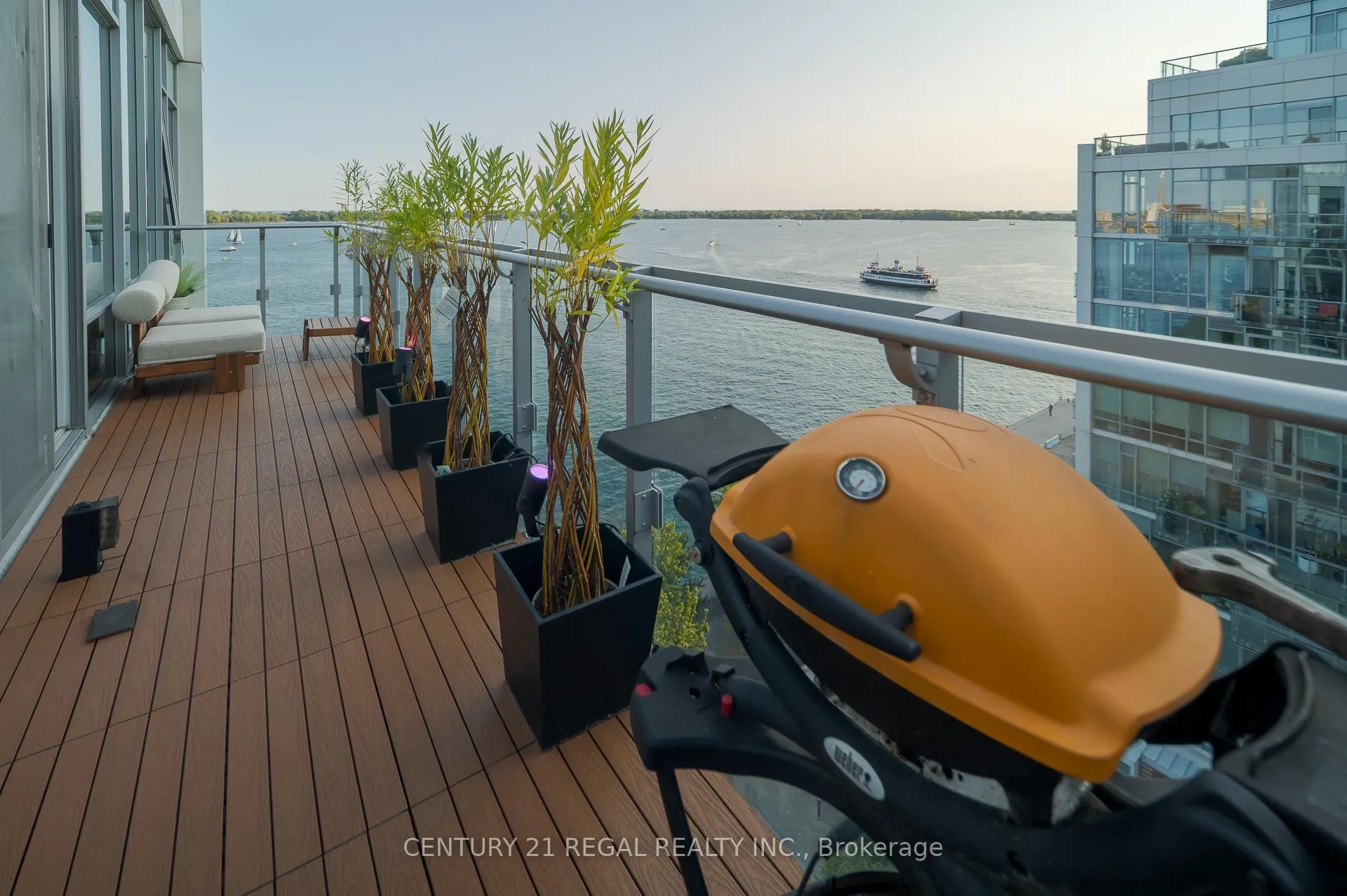 Photo 16 of Unit 1014, 29 Queens Quay E, Toronto, Waterfront Communities — HOMEH