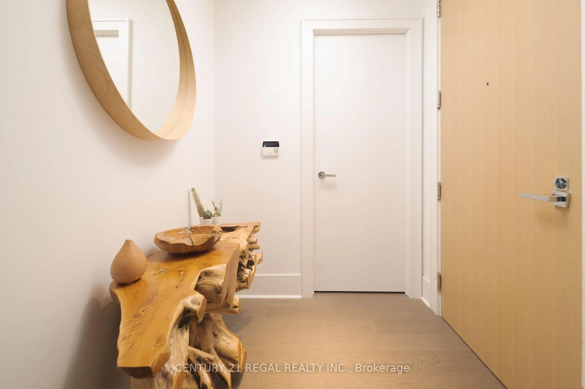 Photo 17 of Unit 1014, 29 Queens Quay E, Toronto, Waterfront Communities — HOMEH