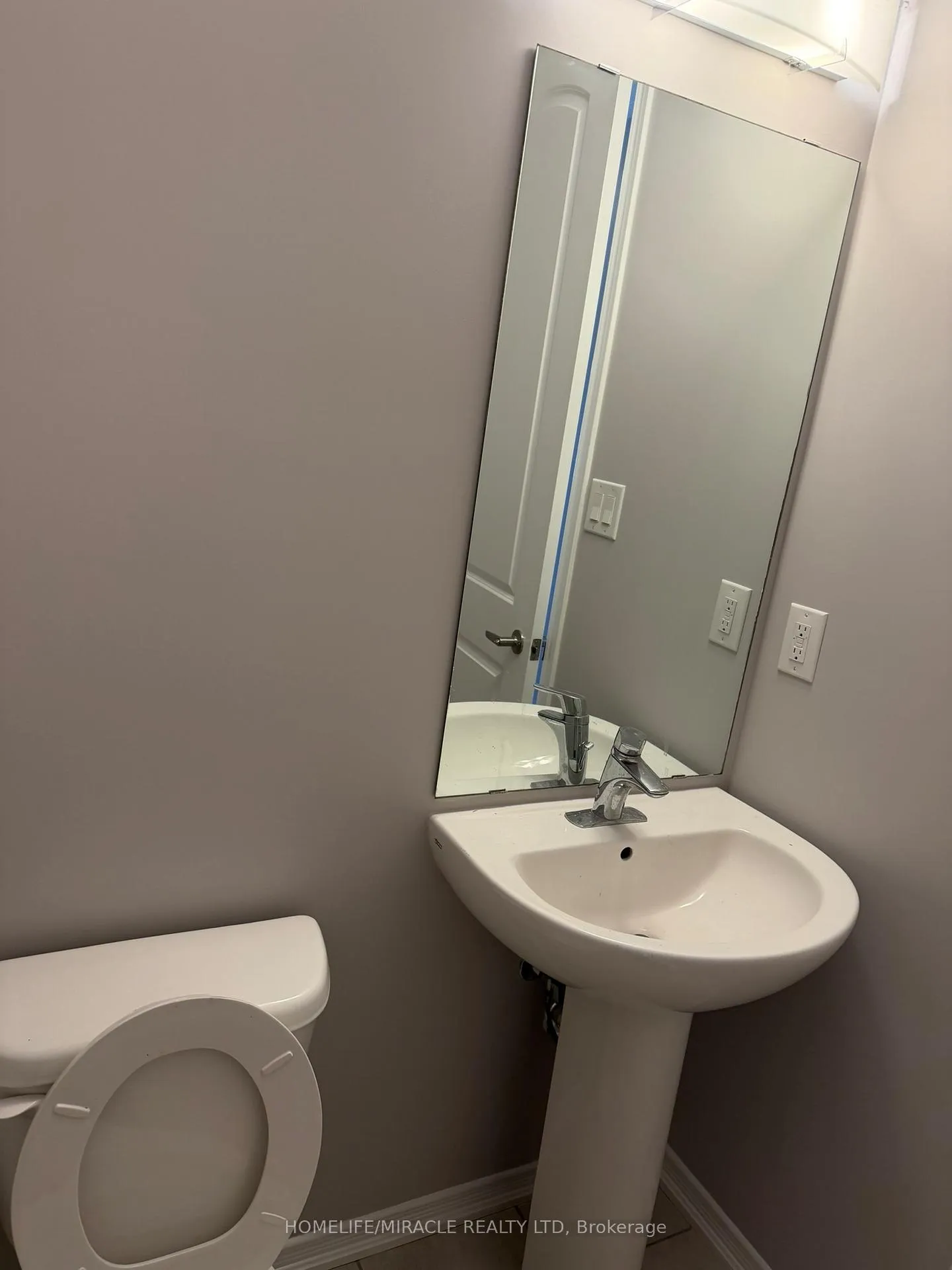 Photo 7 of Unit 31, 8273 Tulip Tree Drive, Niagara Falls, Brown — HOMEH