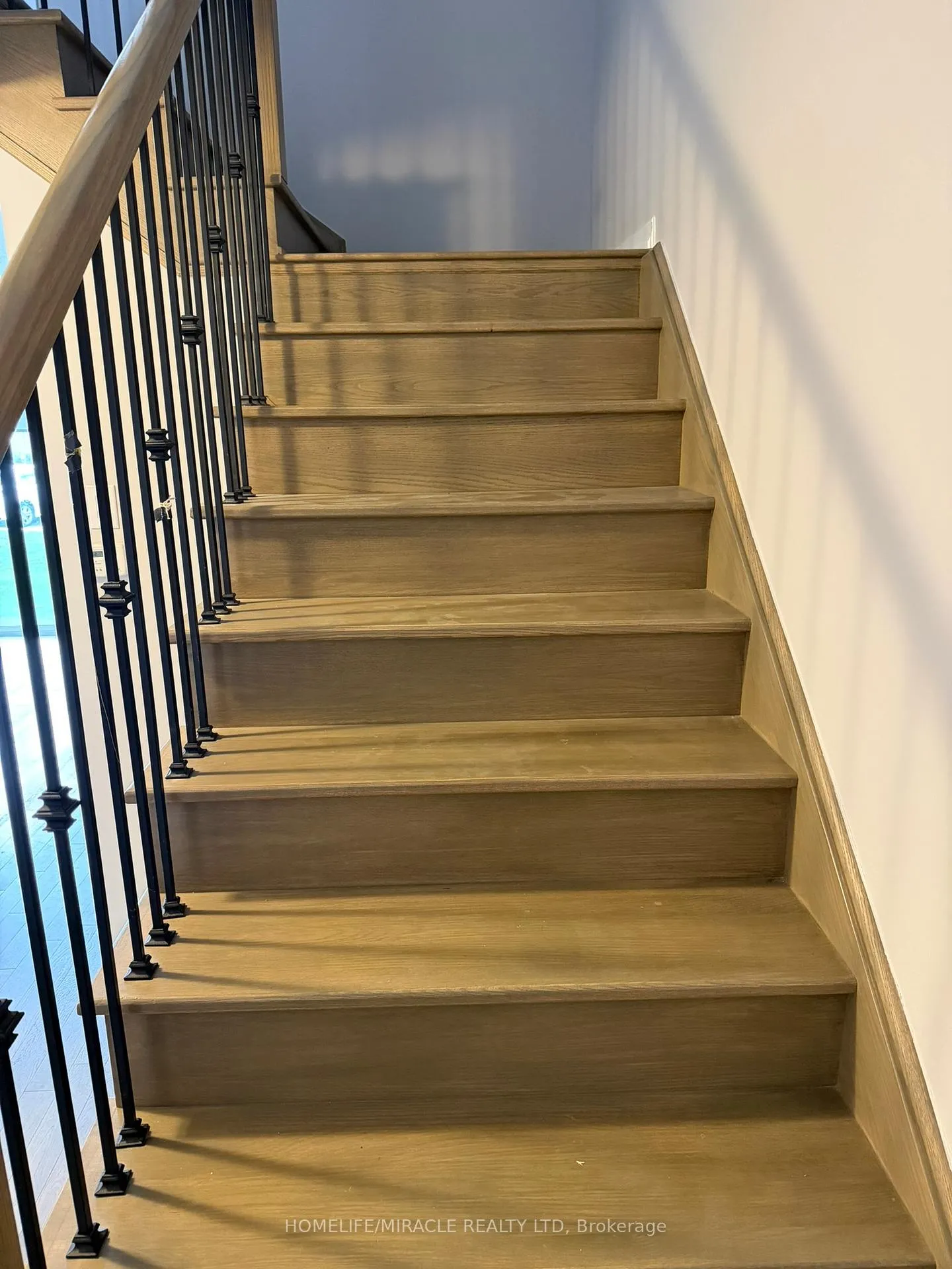 Photo 24 of Unit 31, 8273 Tulip Tree Drive, Niagara Falls, Brown — HOMEH