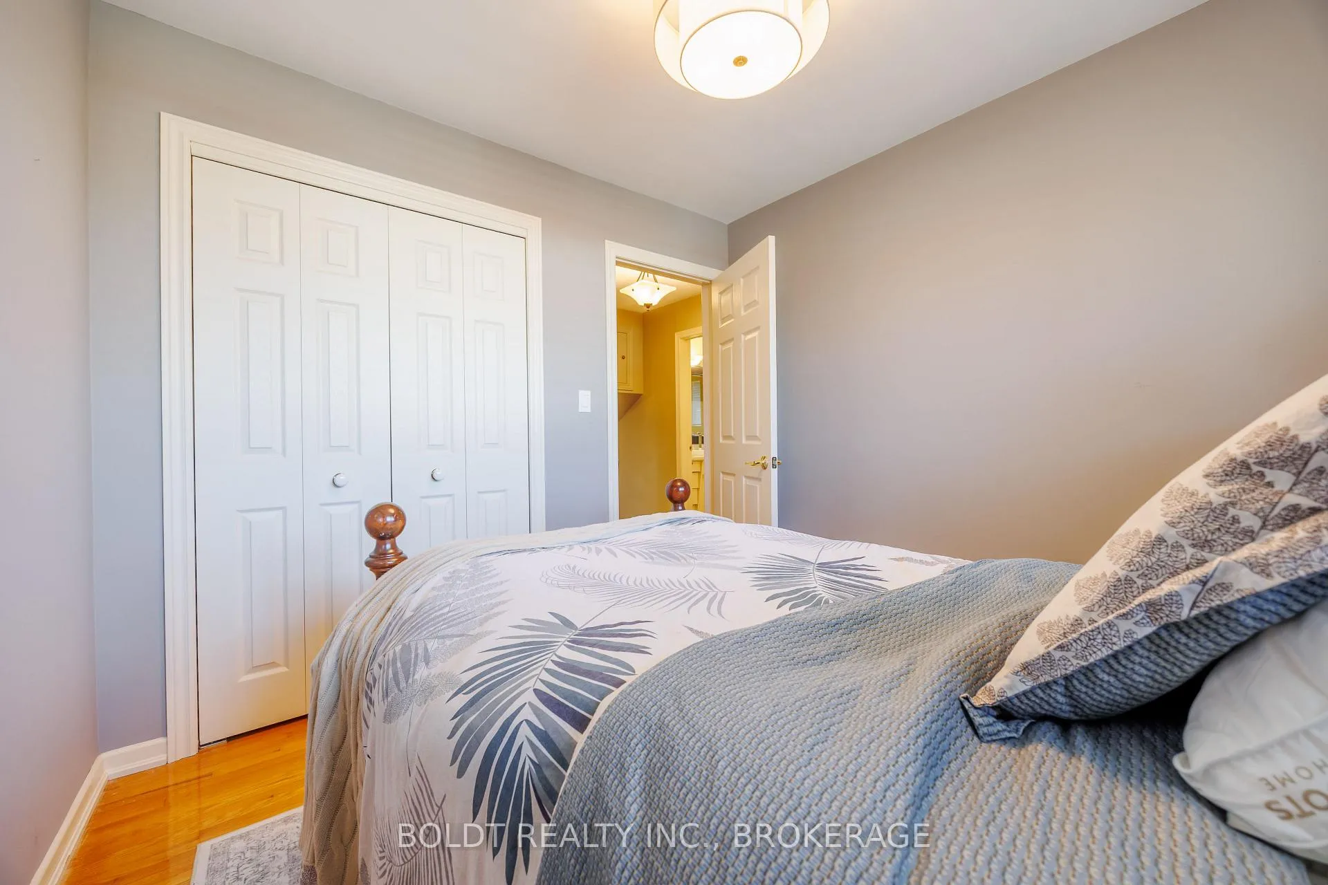 Photo 14 of 24 Mississauga Road, St. Catharines, Lakeshore — HOMEH