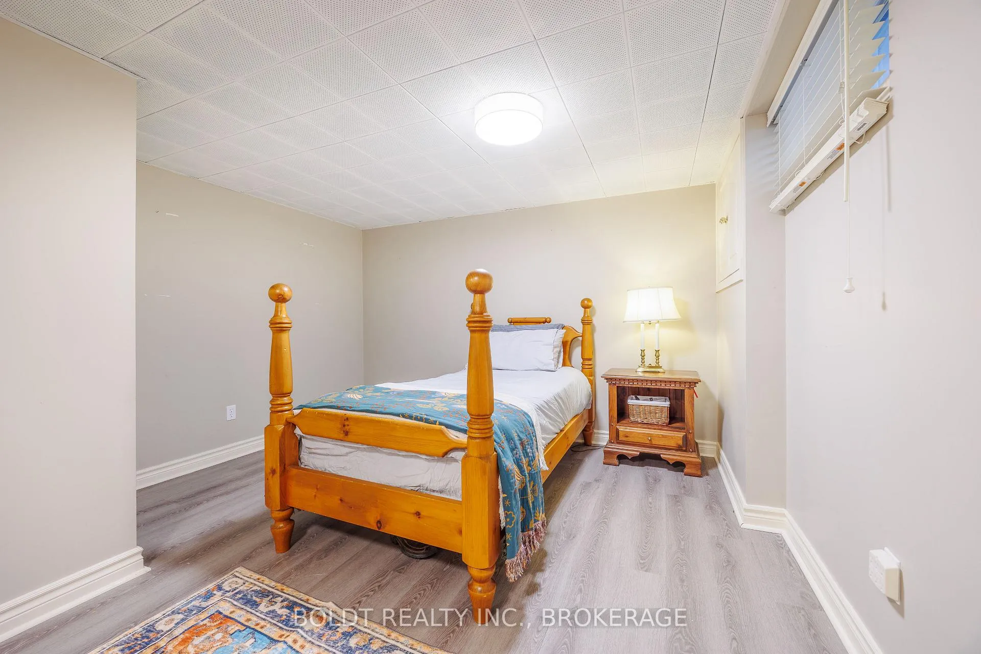 Photo 21 of 24 Mississauga Road, St. Catharines, Lakeshore — HOMEH