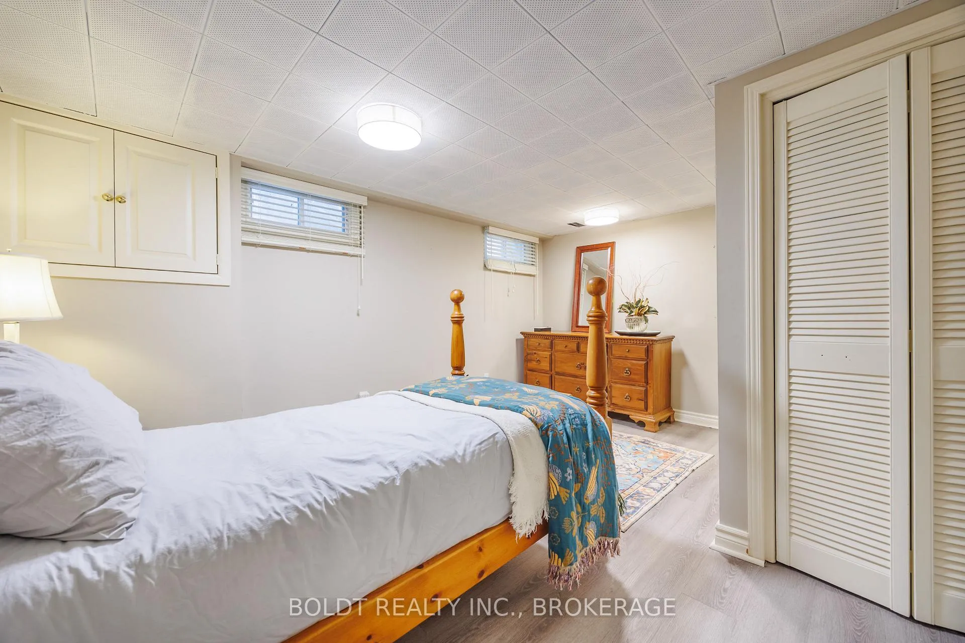 Photo 22 of 24 Mississauga Road, St. Catharines, Lakeshore — HOMEH