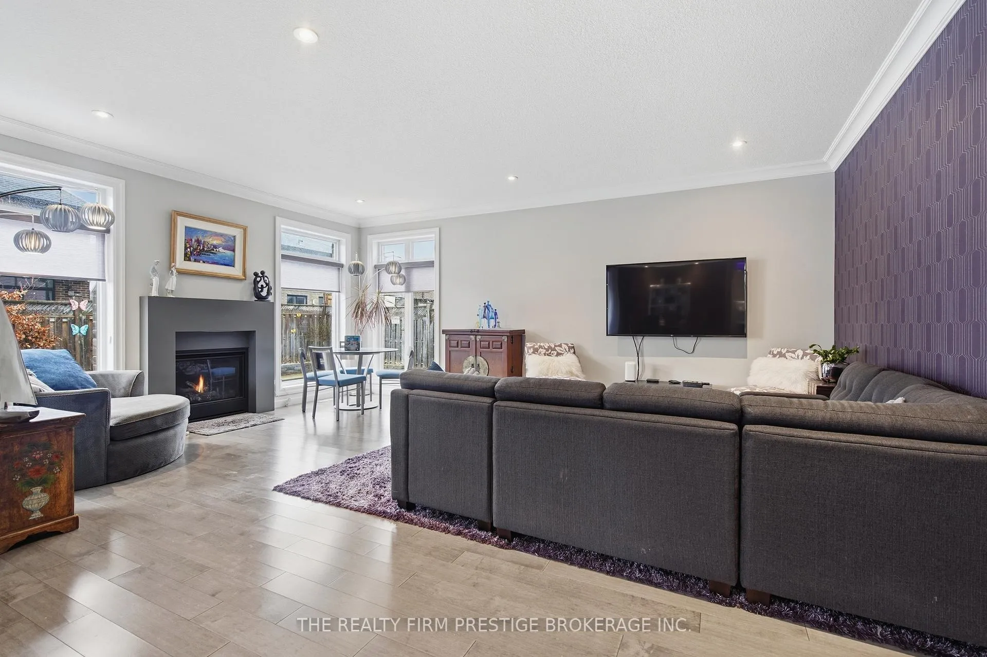 Photo 13 of 1104 Coates Lane, London, North S — HOMEH