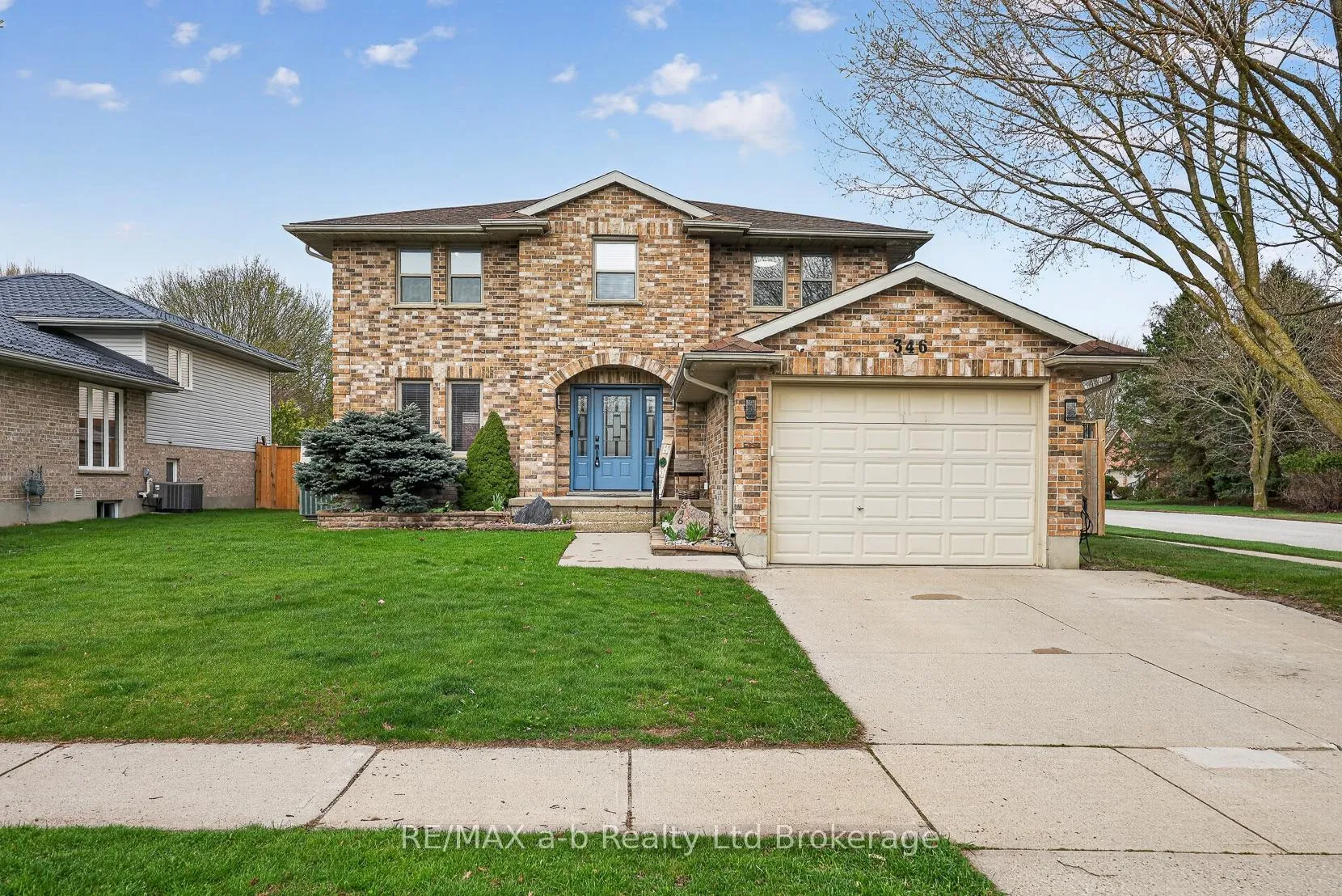 Photo 1 of 346 Riverview Drive, Strathroy-Caradoc, NE — HOMEH