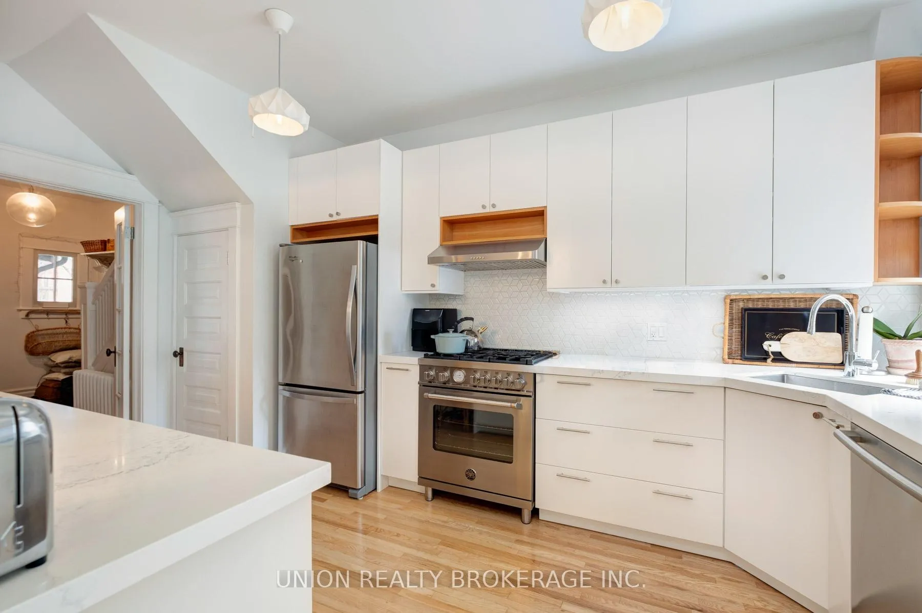 Photo 11 of 190 Pape Avenue, Toronto, South Riverdale — HOMEH