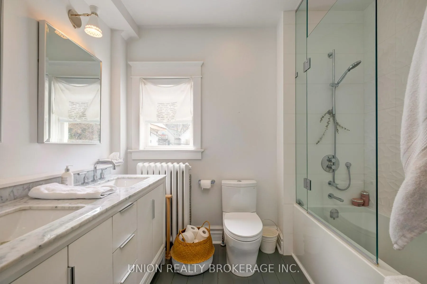 Photo 16 of 190 Pape Avenue, Toronto, South Riverdale — HOMEH