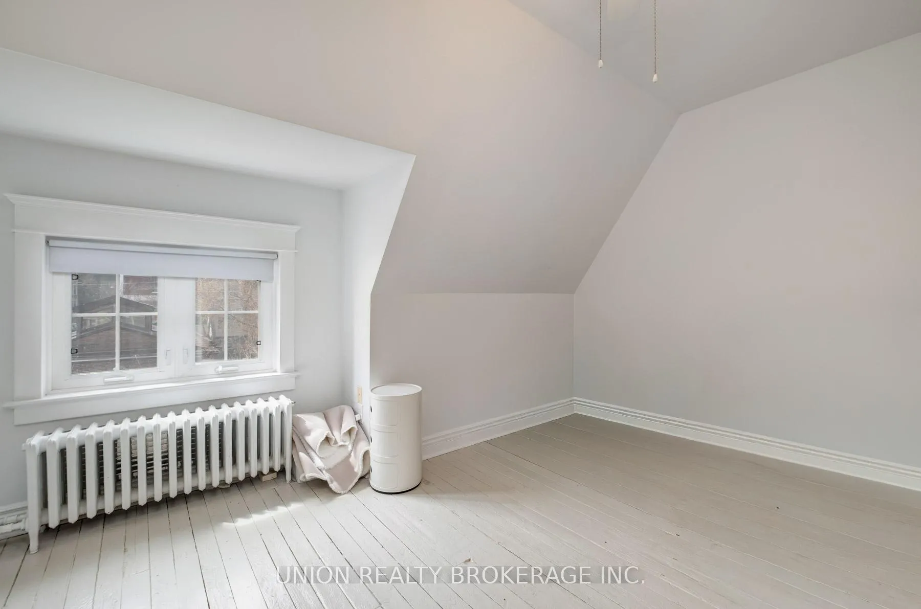 Photo 17 of 190 Pape Avenue, Toronto, South Riverdale — HOMEH