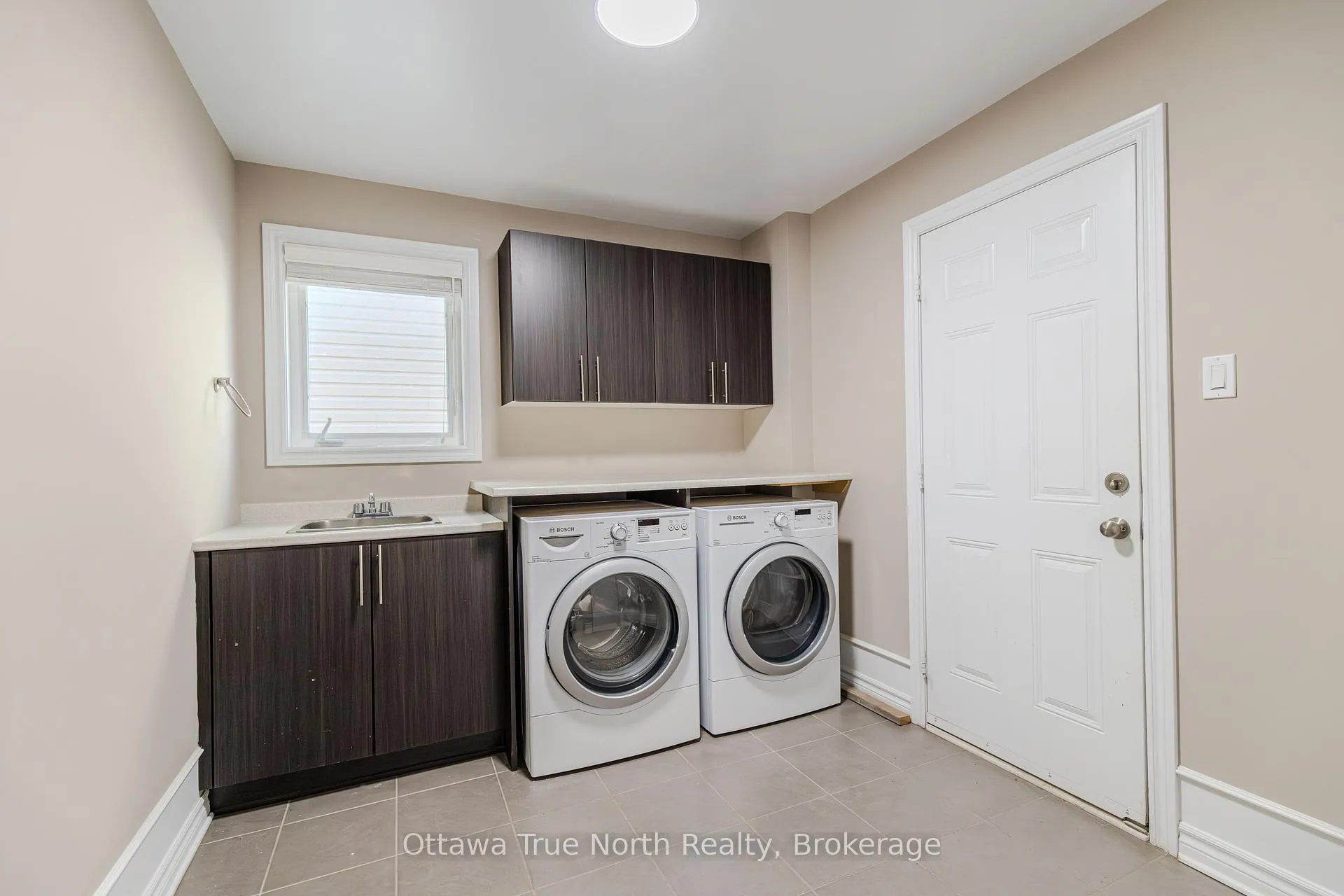 Photo 11 of 619 Miro Way, Ottawa, Kanata - Kanata Lakes/Heritage Hills — HOMEH